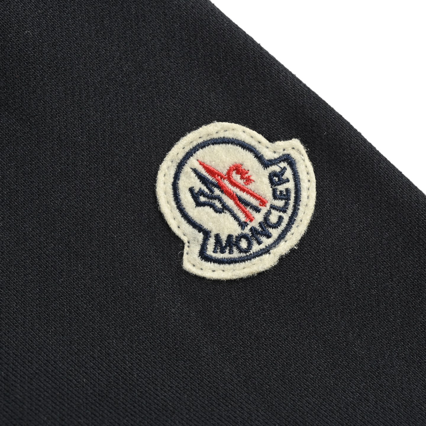 Moncler/蒙口 25Fw 牛仔口袋圆领卫衣 定制云纱水磨牛仔布-High Quatity Cheap Brand wholesale wholesaler seller Clothes Bags handbags Sneakers Top Fashion Clothing Shoes from China Factory Chinese suppliers best Quality Beautiful Price Moncler/蒙口 25Fw 牛仔口袋圆领卫衣 定制云纱水磨牛仔布