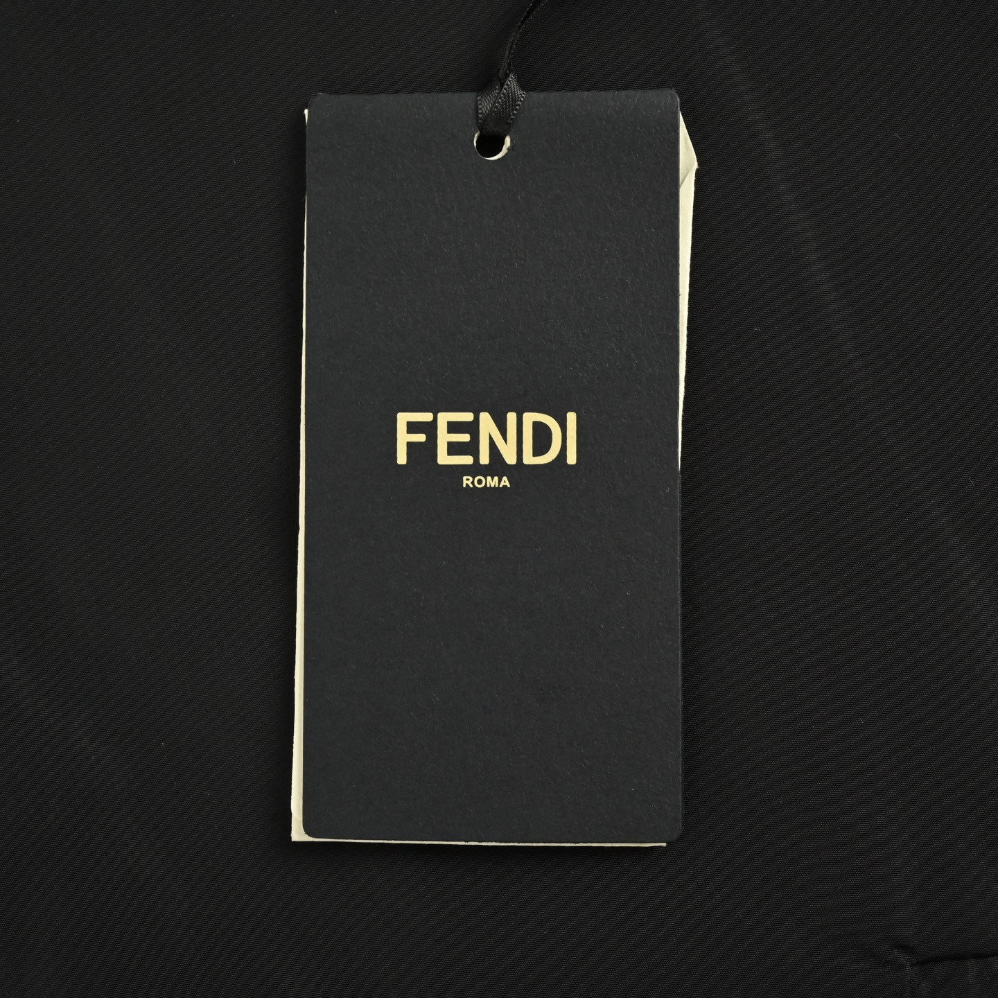 Fendi/芬迪 五金科技布连帽夹克外套-High Quatity Cheap Brand wholesale wholesaler seller Clothes Bags handbags Sneakers Top Fashion Clothing Shoes from China Factory Chinese suppliers best Quality Beautiful Price Fendi/芬迪 五金科技布连帽夹克外套
