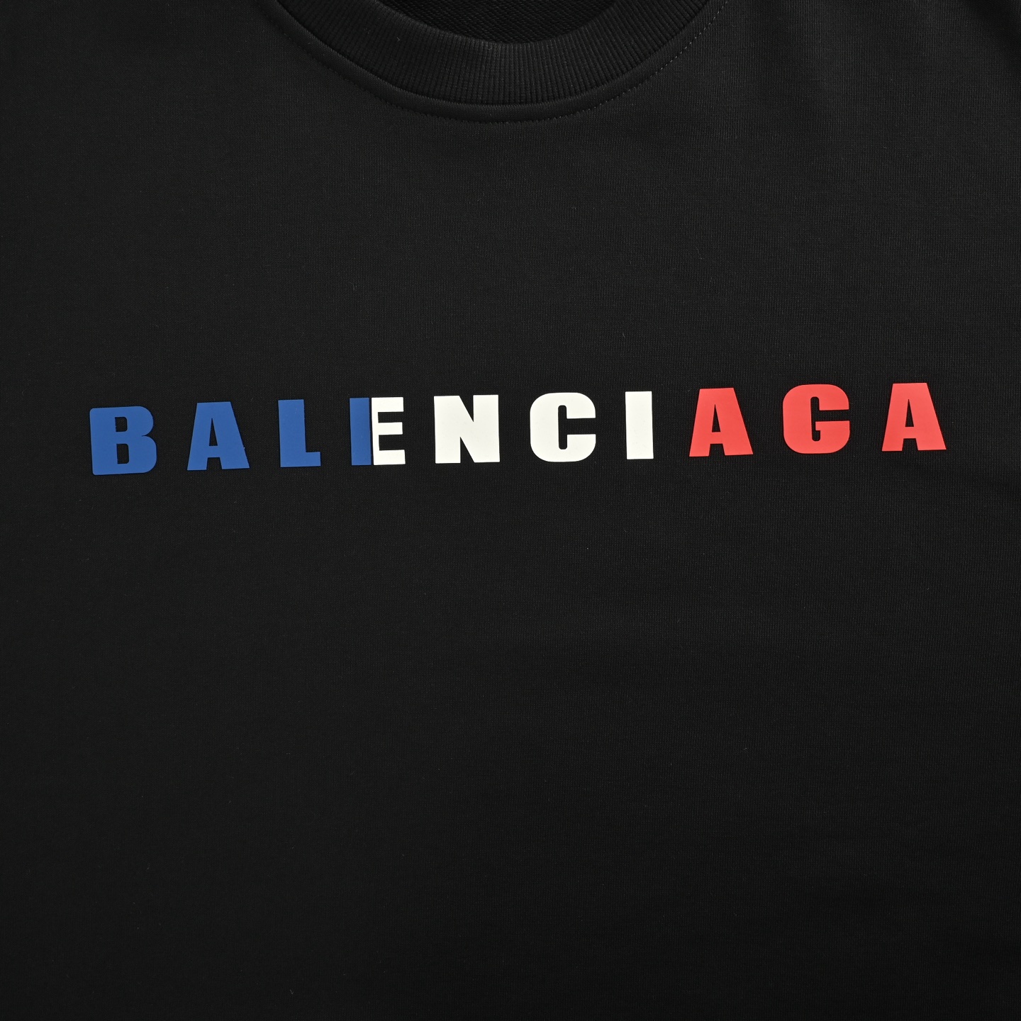 Balenciaga/巴黎世家 25Fw 拼色字母压胶圆领卫衣-High Quatity Cheap Brand wholesale wholesaler seller Clothes Bags handbags Sneakers Top Fashion Clothing Shoes from China Factory Chinese suppliers best Quality Beautiful Price Balenciaga/巴黎世家 25Fw 拼色字母压胶圆领卫衣