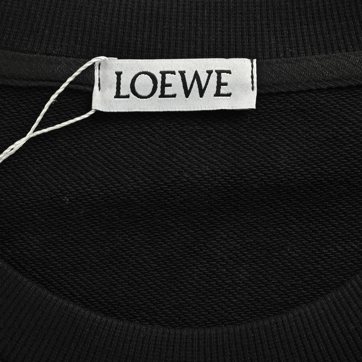 Loewe/罗意威 25Fw 昂跑联名压胶logo圆领卫-High Quatity Cheap Brand wholesale wholesaler seller Clothes Bags handbags Sneakers Top Fashion Clothing Shoes from China Factory Chinese suppliers best Quality Beautiful Price Loewe/罗意威 25Fw 昂跑联名压胶logo圆领卫