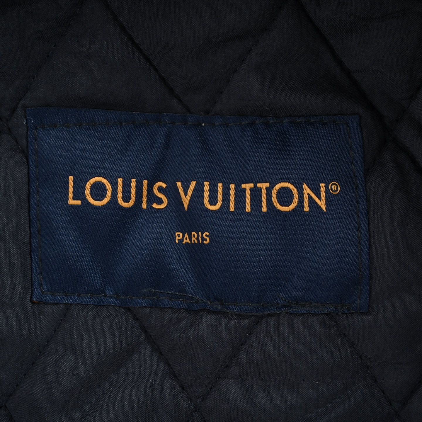 Louis Vuitton/路易威登 25Fw 圆环绗线夹棉外套-High Quatity Cheap Brand wholesale wholesaler seller Clothes Bags handbags Sneakers Top Fashion Clothing Shoes from China Factory Chinese suppliers best Quality Beautiful Price Louis Vuitton/路易威登 25Fw 圆环绗线夹棉外套