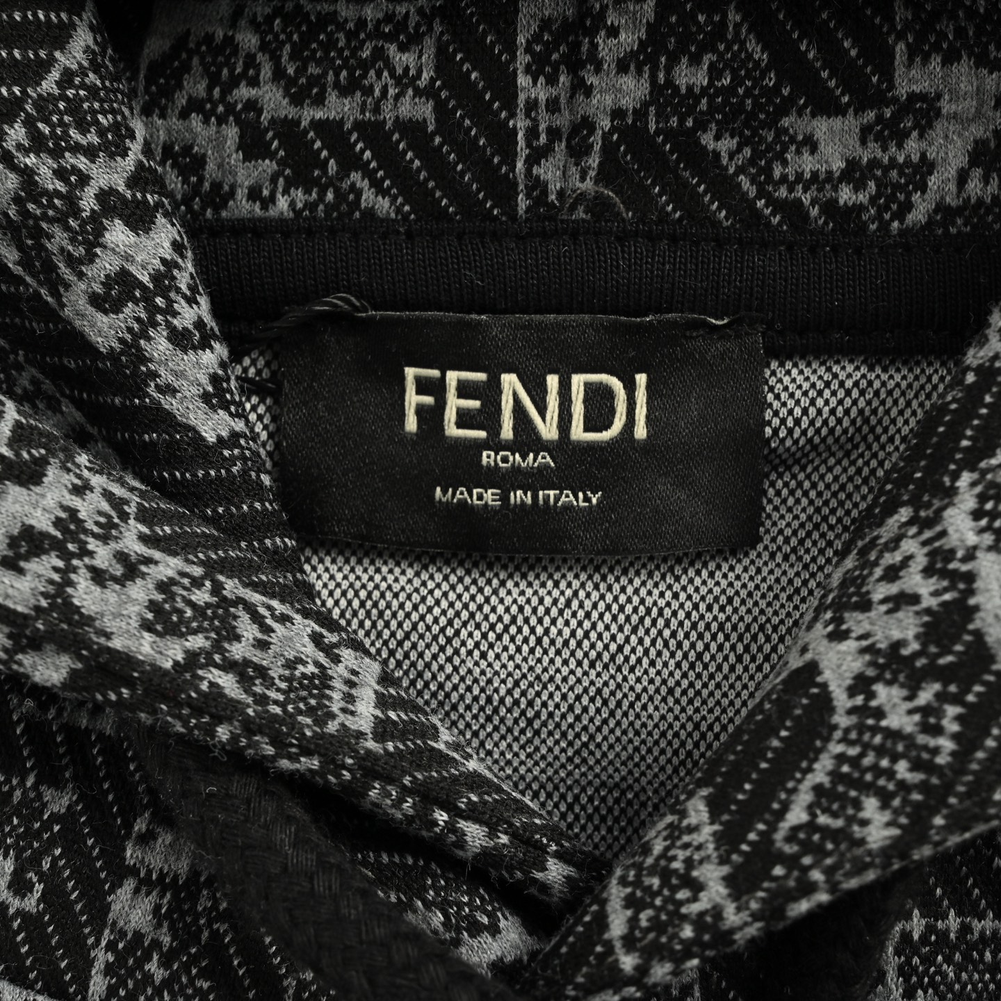 Fendi/芬迪 25Fw 满印双F拼色连帽卫衣-High Quatity Cheap Brand wholesale wholesaler seller Clothes Bags handbags Sneakers Top Fashion Clothing Shoes from China Factory Chinese suppliers best Quality Beautiful Price Fendi/芬迪 25Fw 满印双F拼色连帽卫衣