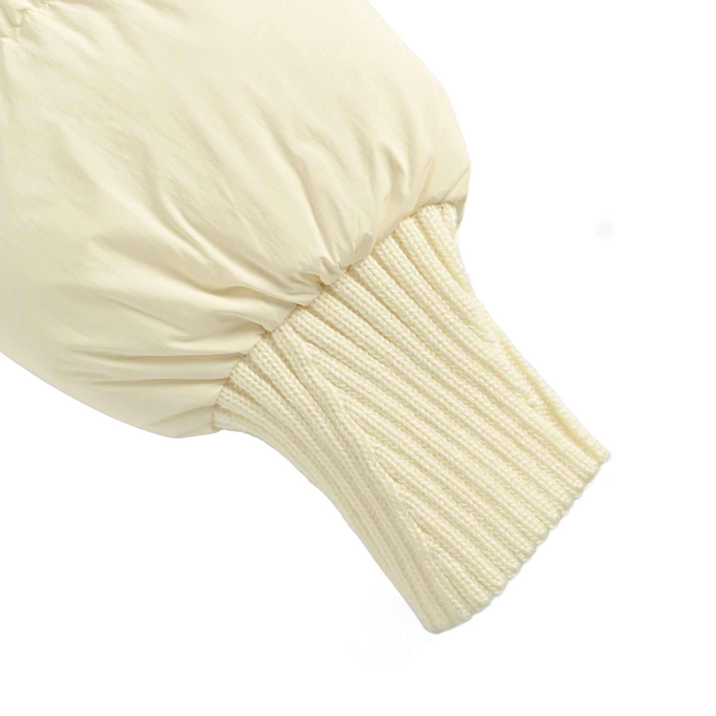 Moncler/蒙口 针织拼接假两件羽绒服 白雪公主 Moncler Jadeite/蒙口24年新款女拼接假二件短款羽绒服 Moncler/蒙口 针织拼接假两件羽绒服 白雪公主 Moncler Jadeite/蒙口24年新款女拼接假二件短款羽绒服