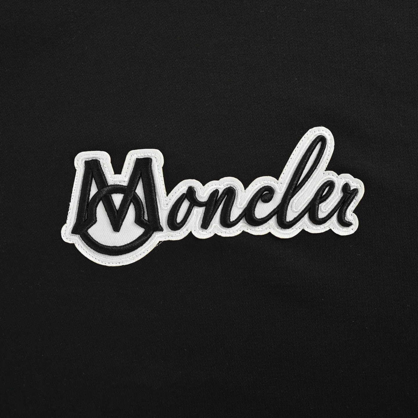 Moncler/蒙口 25Fw 贴布字母logo圆领卫衣-High Quatity Cheap Brand wholesale wholesaler seller Clothes Bags handbags Sneakers Top Fashion Clothing Shoes from China Factory Chinese suppliers best Quality Beautiful Price Moncler/蒙口 25Fw 贴布字母logo圆领卫衣