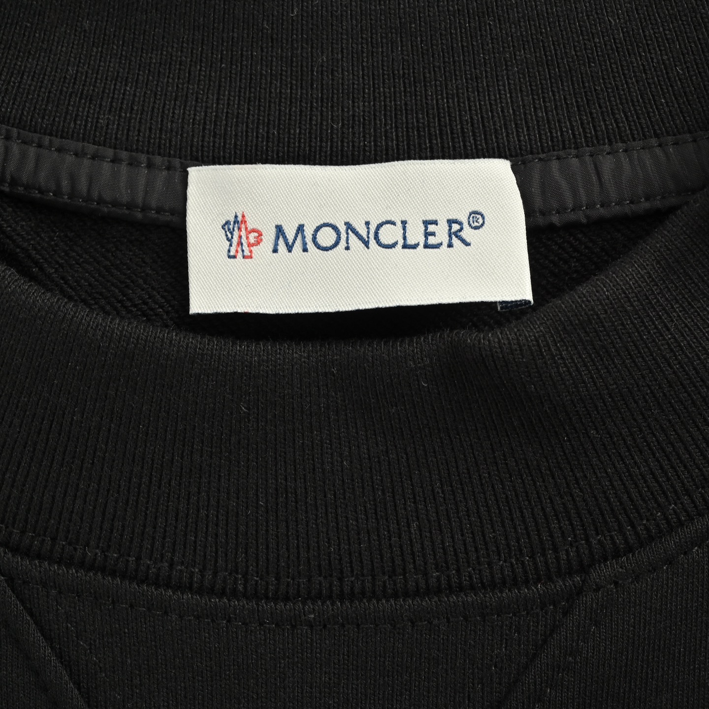 Moncler/蒙口 25Fw 袖袋尼龙拼接圆领卫衣