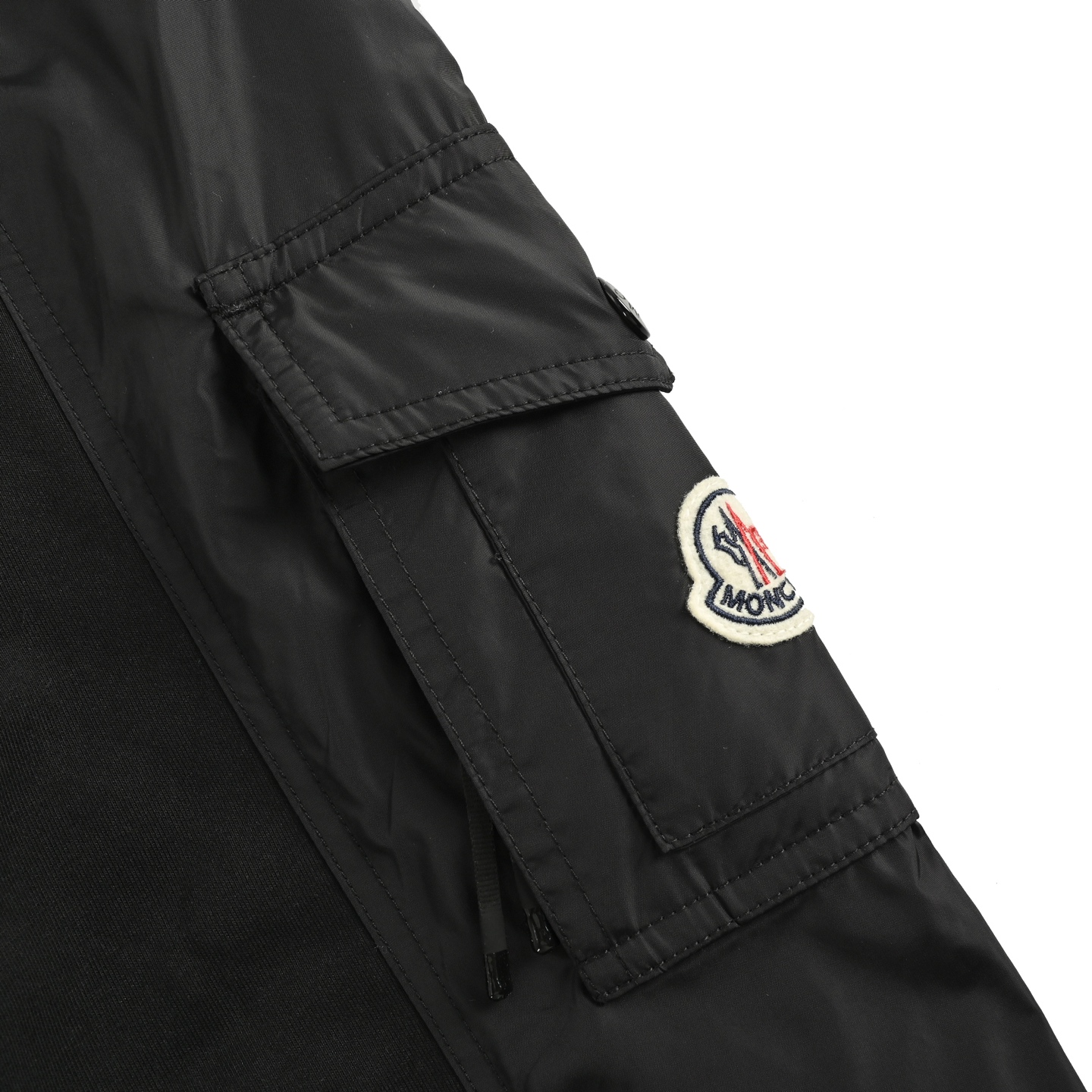 Moncler/蒙口 25Fw 袖袋尼龙拼接圆领卫衣