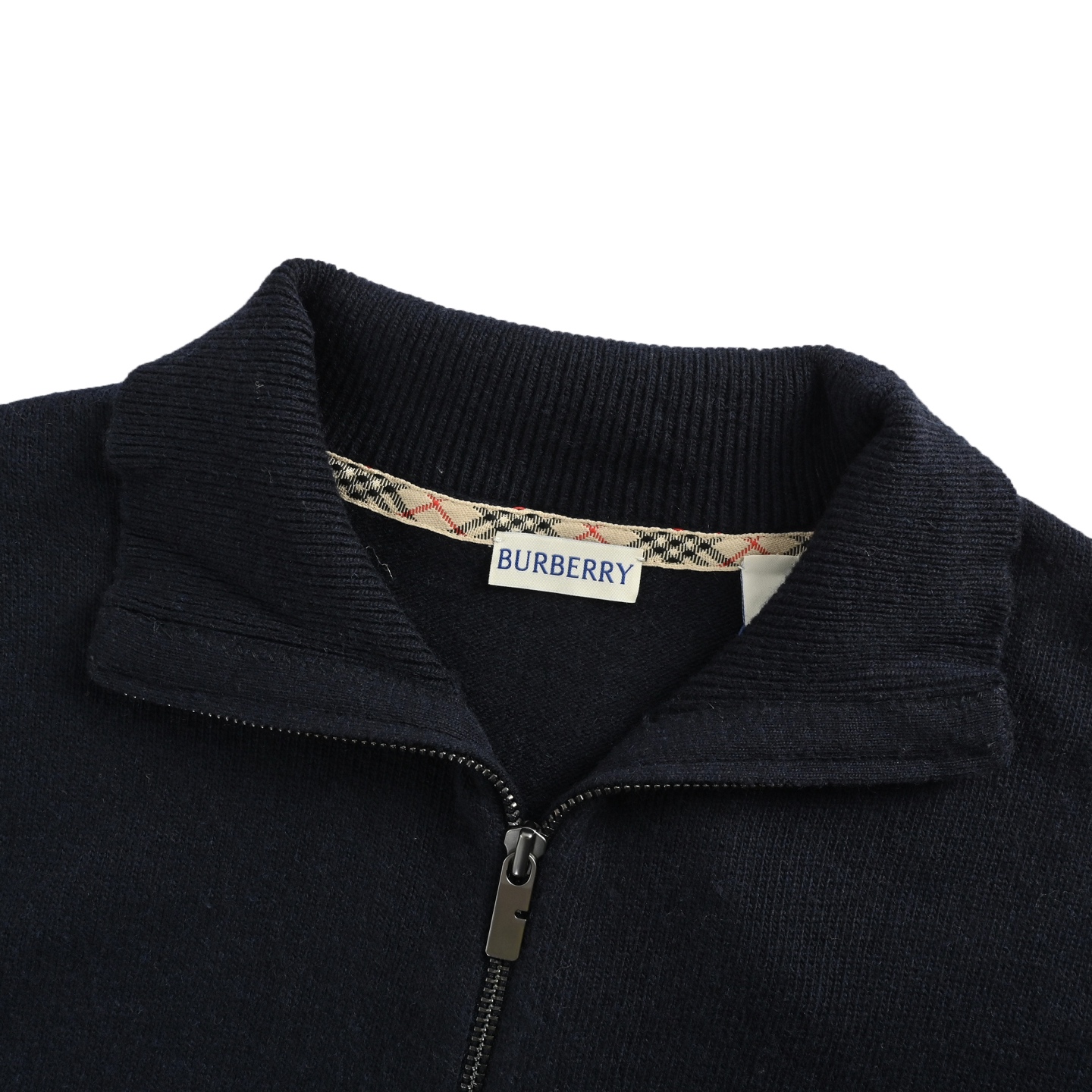 Burberry/巴宝莉 25Fw 战马绣半拉链针织毛衣-High Quatity Cheap Brand wholesale wholesaler seller Clothes Bags handbags Sneakers Top Fashion Clothing Shoes from China Factory Chinese suppliers best Quality Beautiful Price Burberry/巴宝莉 25Fw 战马绣半拉链针织毛衣