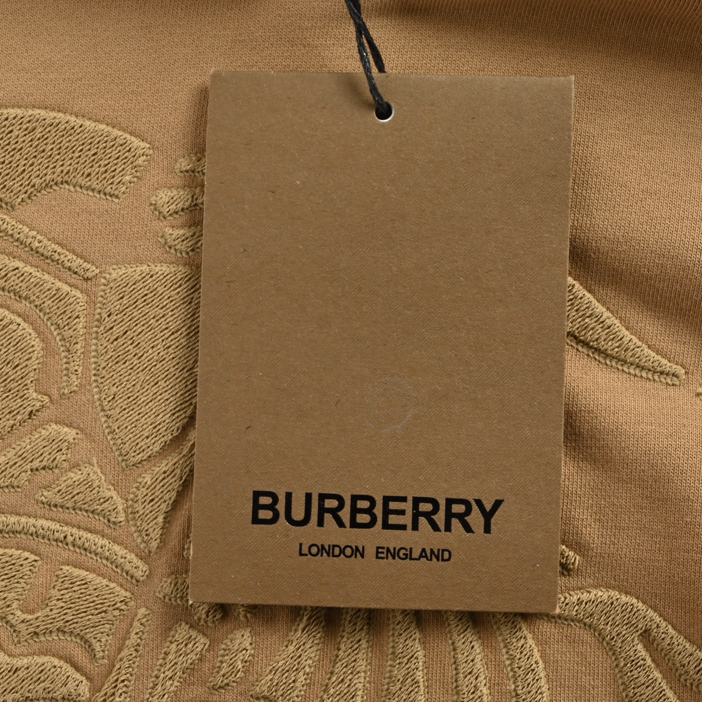 Burberry/巴宝莉 战马浮雕刺绣立体凹凸连帽卫衣-High Quatity Cheap Brand wholesale wholesaler seller Clothes Bags handbags Sneakers Top Fashion Clothing Shoes from China Factory Chinese suppliers best Quality Beautiful Price Burberry/巴宝莉 战马浮雕刺绣立体凹凸连帽卫衣