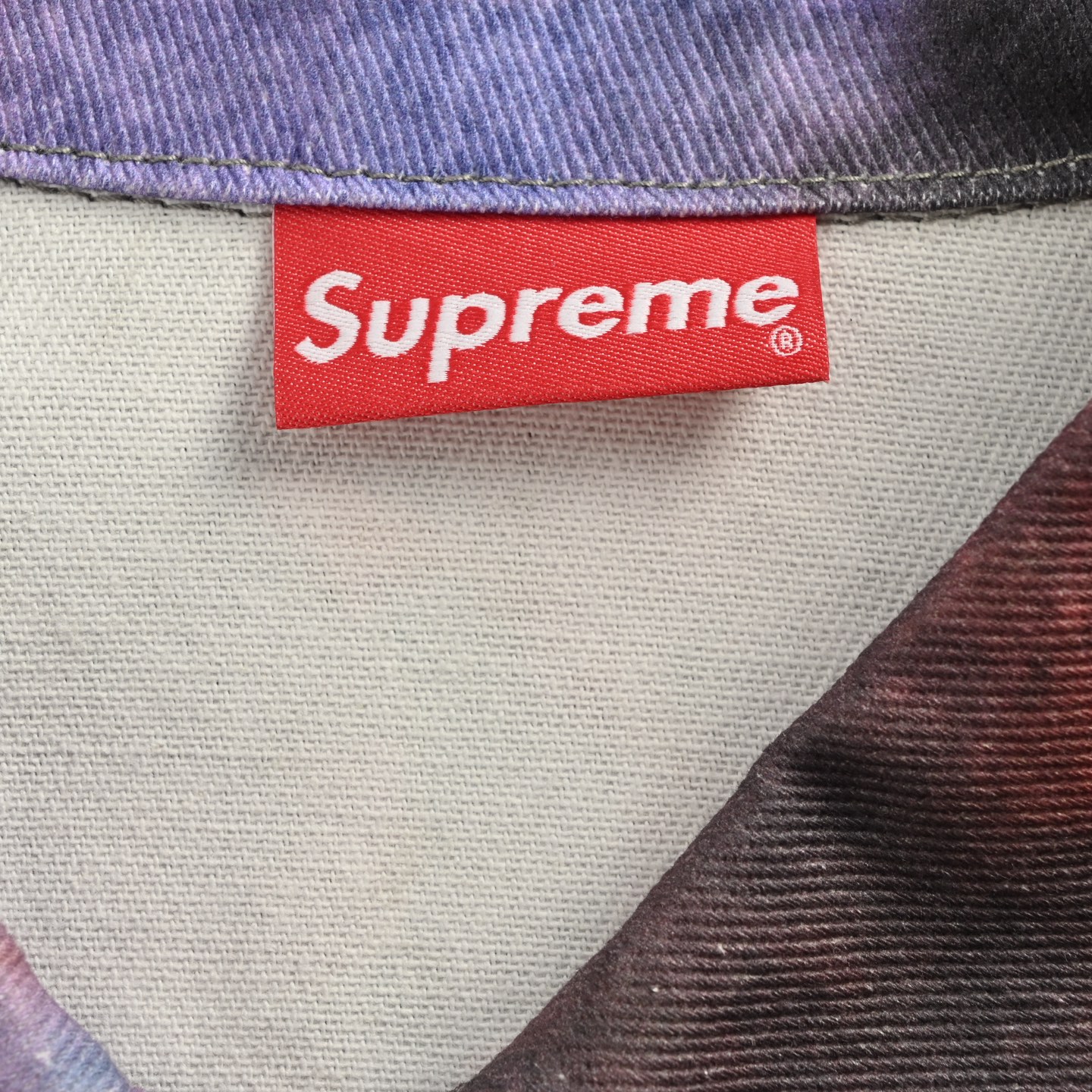 Supreme & Frank Frazetta 联名款斩蛇骑士牛仔外套-High Quatity Cheap Brand wholesale wholesaler seller Clothes Bags handbags Sneakers Top Fashion Clothing Shoes from China Factory Chinese suppliers best Quality Beautiful Price Supreme & Frank Frazetta 联名款斩蛇骑士牛仔外套