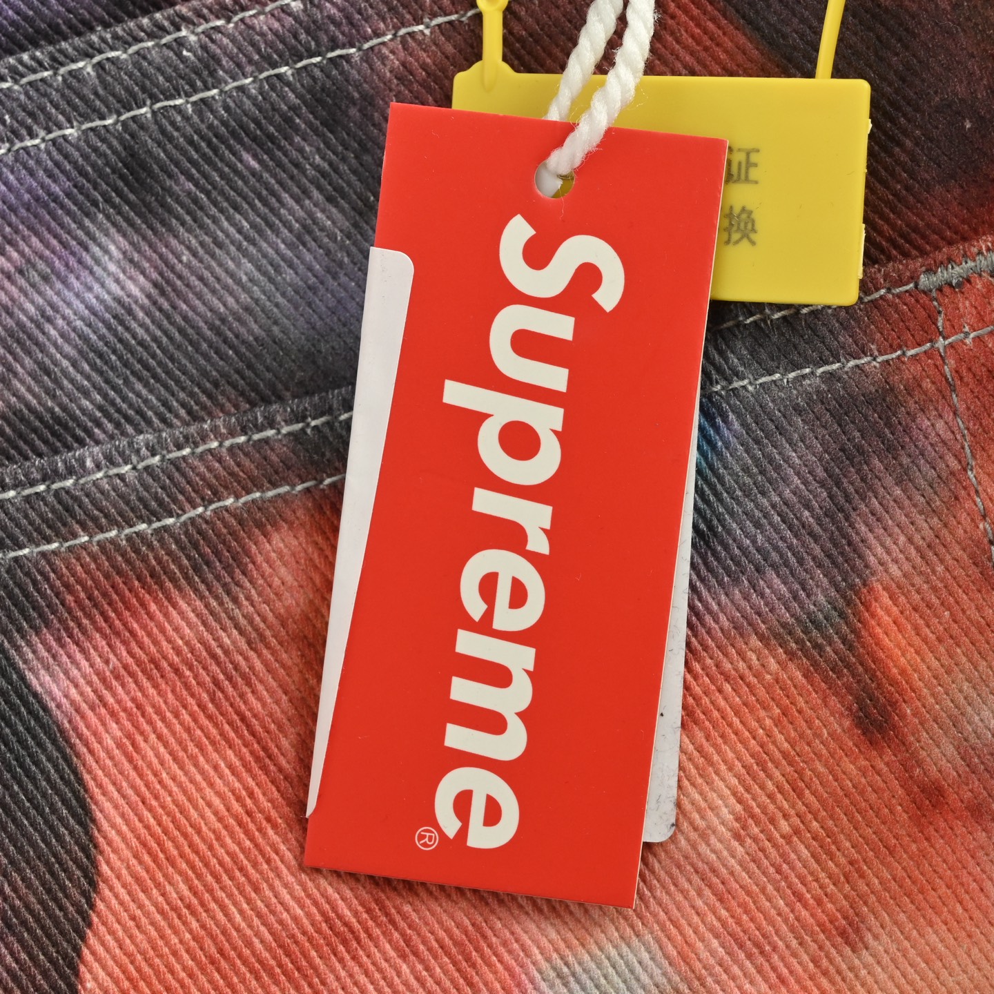 Supreme & Frank Frazetta 联名款斩蛇骑士牛仔裤-High Quatity Cheap Brand wholesale wholesaler seller Clothes Bags handbags Sneakers Top Fashion Clothing Shoes from China Factory Chinese suppliers best Quality Beautiful Price Supreme & Frank Frazetta 联名款斩蛇骑士牛仔裤