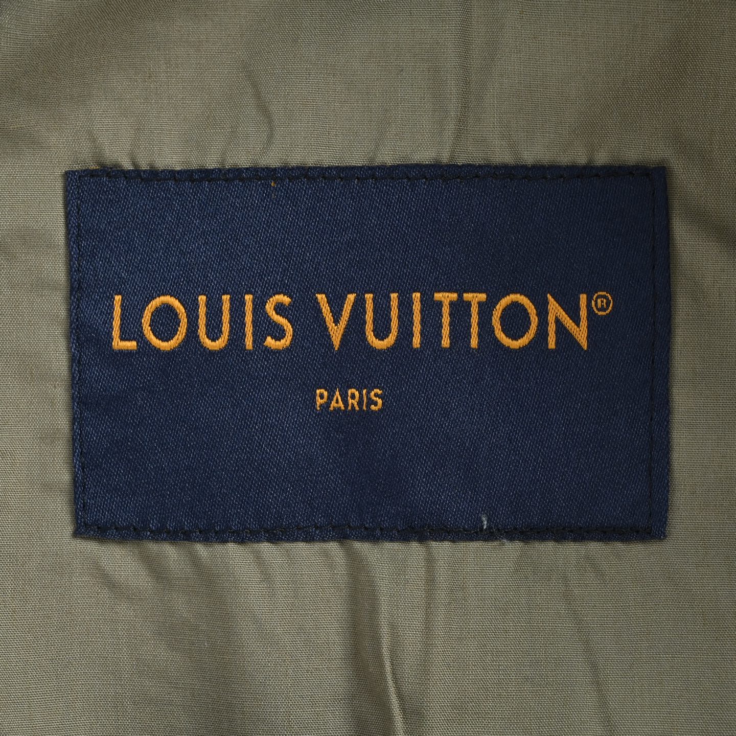 Louis Vuitton/路易威登 樱花刺绣竖条纹牛仔套装牛仔外套-High Quatity Cheap Brand wholesale wholesaler seller Clothes Bags handbags Sneakers Top Fashion Clothing Shoes from China Factory Chinese suppliers best Quality Beautiful Price Louis Vuitton/路易威登 樱花刺绣竖条纹牛仔套装牛仔外套