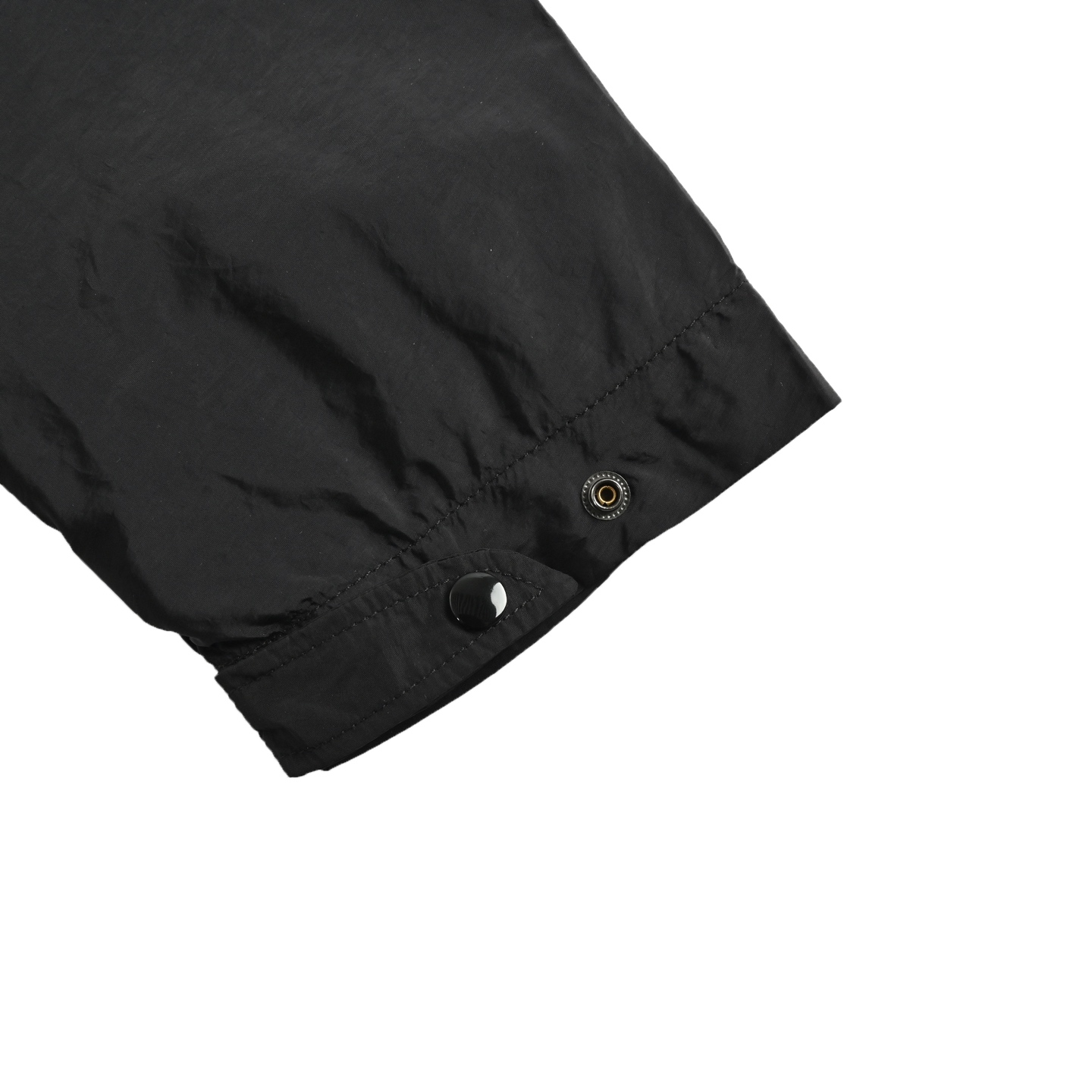 C.P 55Fw 金属尼龙褶皱连帽外套-High Quatity Cheap Brand wholesale wholesaler seller Clothes Bags handbags Sneakers Top Fashion Clothing Shoes from China Factory Chinese suppliers best Quality Beautiful Price C.P 55Fw 金属尼龙褶皱连帽外套