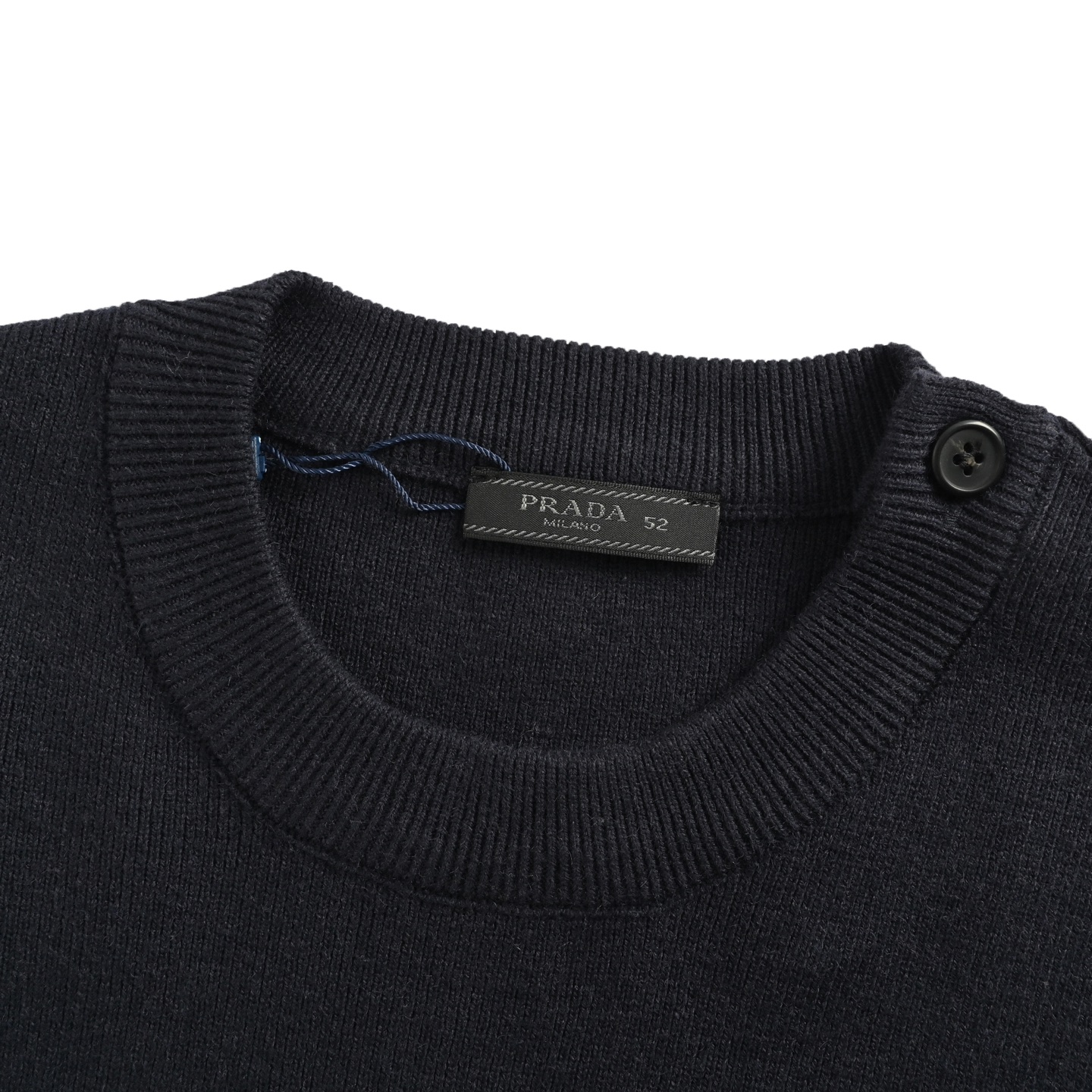 Prada/普拉达 肩扣条纹针织侧开毛衣-High Quatity Cheap Brand wholesale wholesaler seller Clothes Bags handbags Sneakers Top Fashion Clothing Shoes from China Factory Chinese suppliers best Quality Beautiful Price Prada/普拉达 肩扣条纹针织侧开毛衣