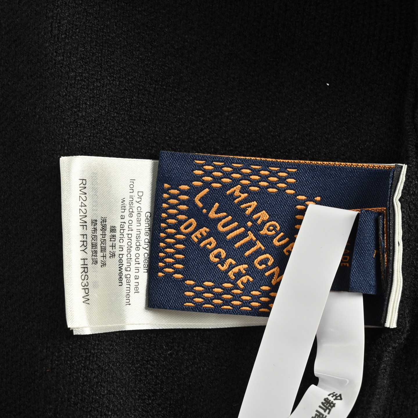 Louis Vuitton/路易威登 25Fw 皮饰针织束腰夹克外套-High Quatity Cheap Brand wholesale wholesaler seller Clothes Bags handbags Sneakers Top Fashion Clothing Shoes from China Factory Chinese suppliers best Quality Beautiful Price Louis Vuitton/路易威登 25Fw 皮饰针织束腰夹克外套