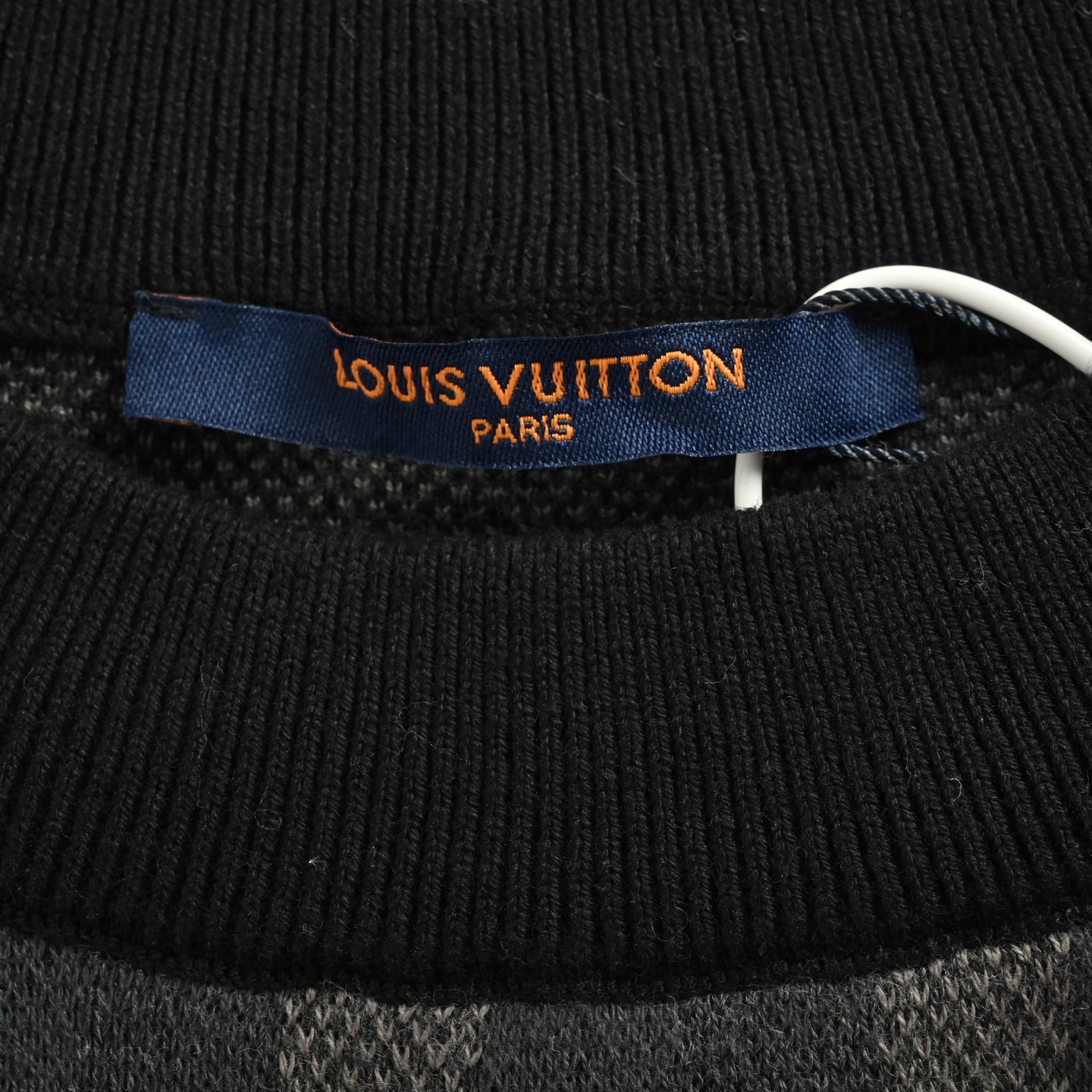 Louis Vuitton/路易威登 24Fw 后背铆钉马赛克圆领毛衣