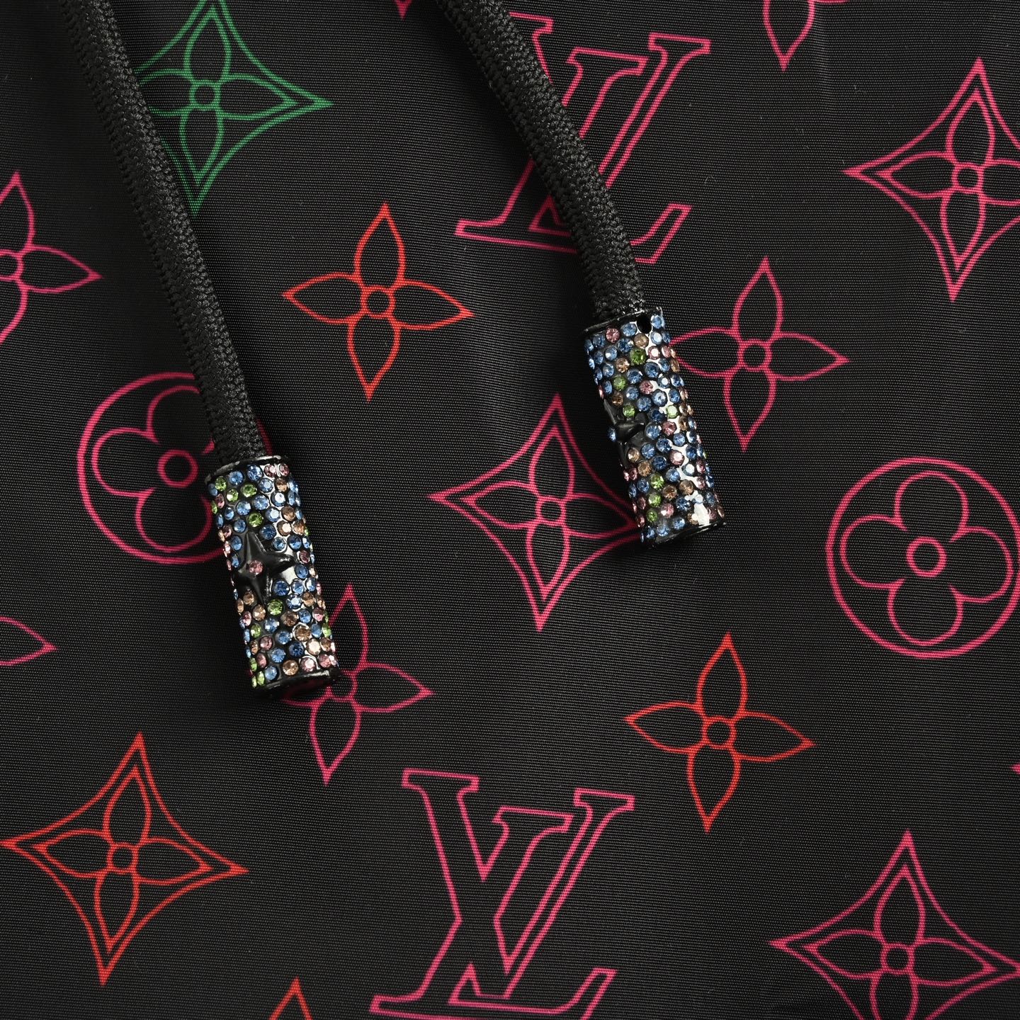 LouisVuitton/路易威登 渐变老花连帽外套-High Quatity Cheap Brand wholesale wholesaler seller Clothes Bags handbags Sneakers Top Fashion Clothing Shoes from China Factory Chinese suppliers best Quality Beautiful Price LouisVuitton/路易威登 渐变老花连帽外套