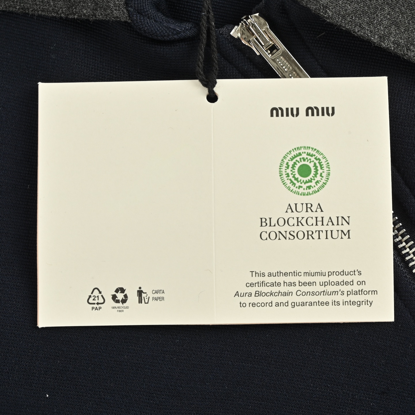 Miu Miu/缪缪 撞色斜拉链翻领卫衣