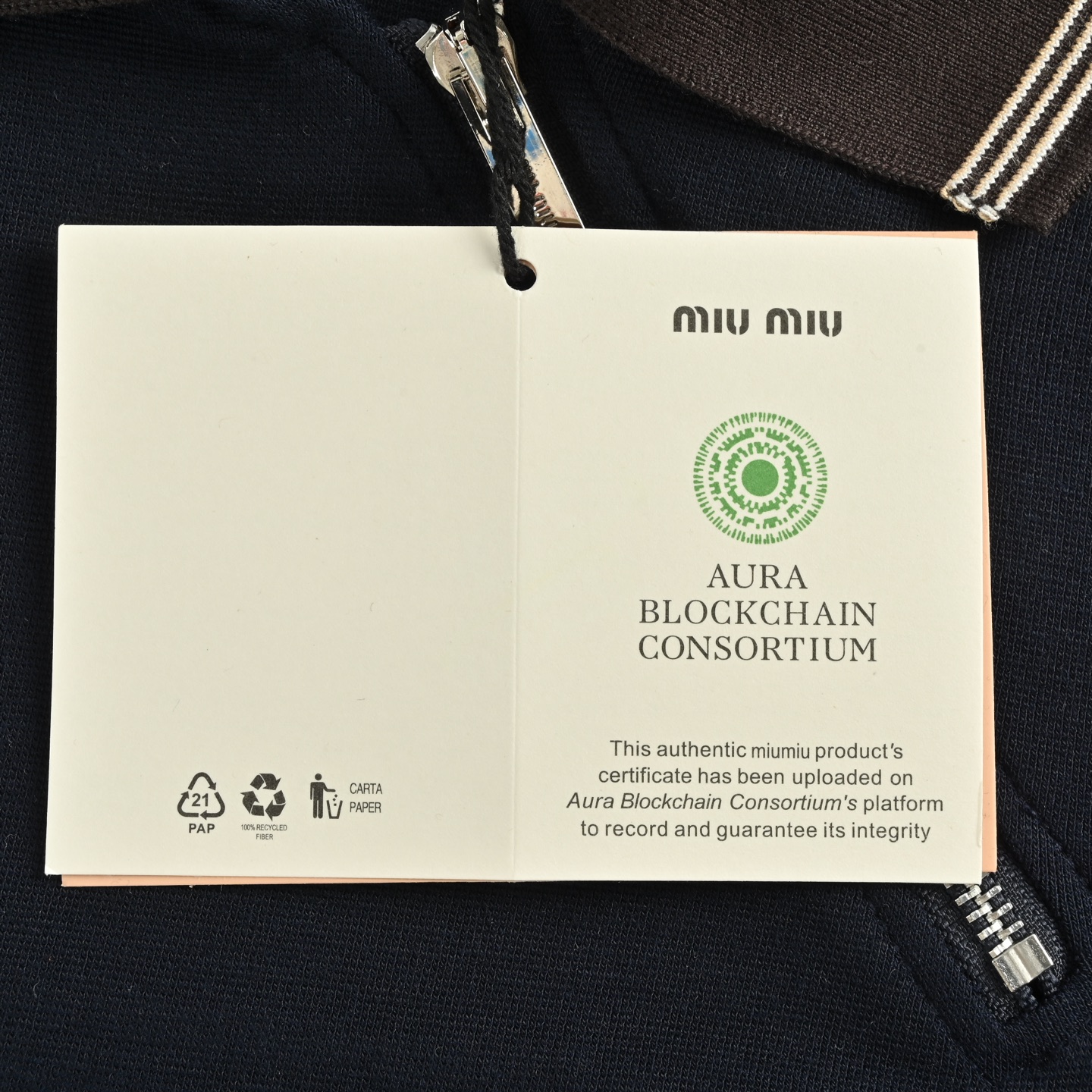 Miu Miu/缪缪 撞色斜拉链翻领卫衣