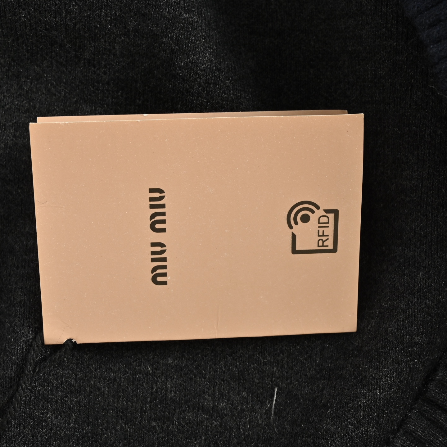 Miu Miu/缪缪 25Fw 下摆拼接假两件针织毛衣开衫