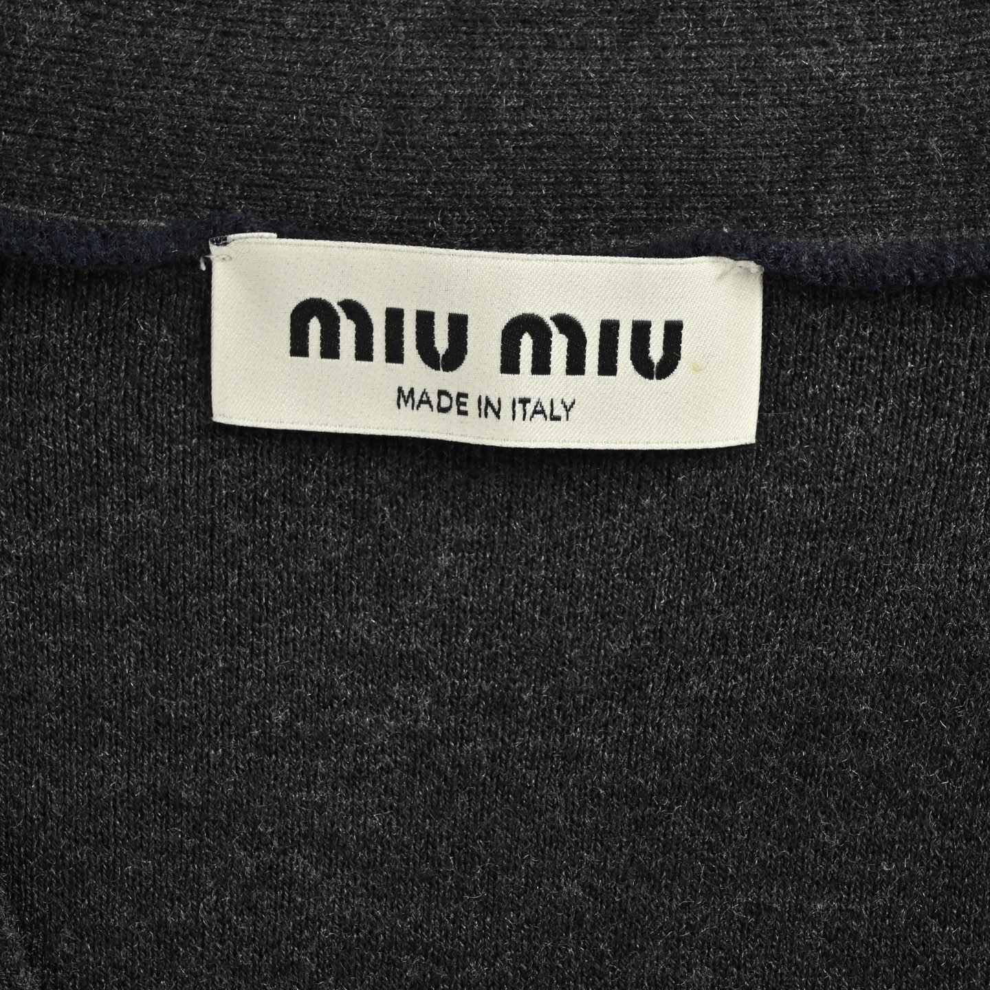 Miu Miu/缪缪 25Fw 下摆拼接假两件针织毛衣开衫