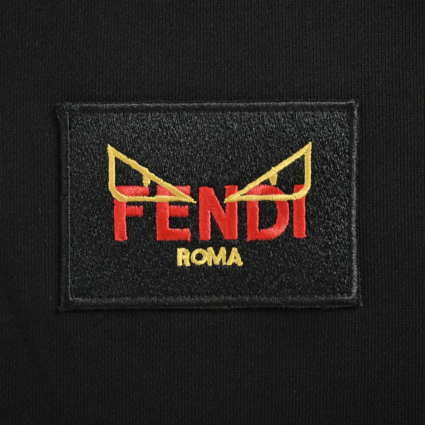 Fendi/芬迪 25Fw 标签眼睛圆领卫衣