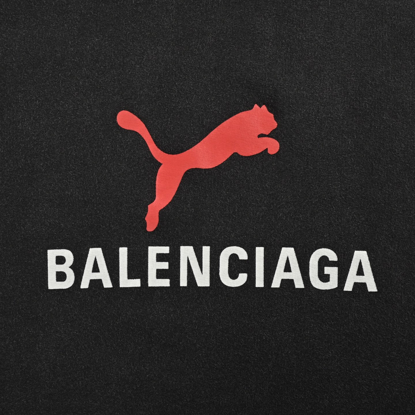 Balenciaga & Puma 联名款水洗连帽卫衣 洗水黑