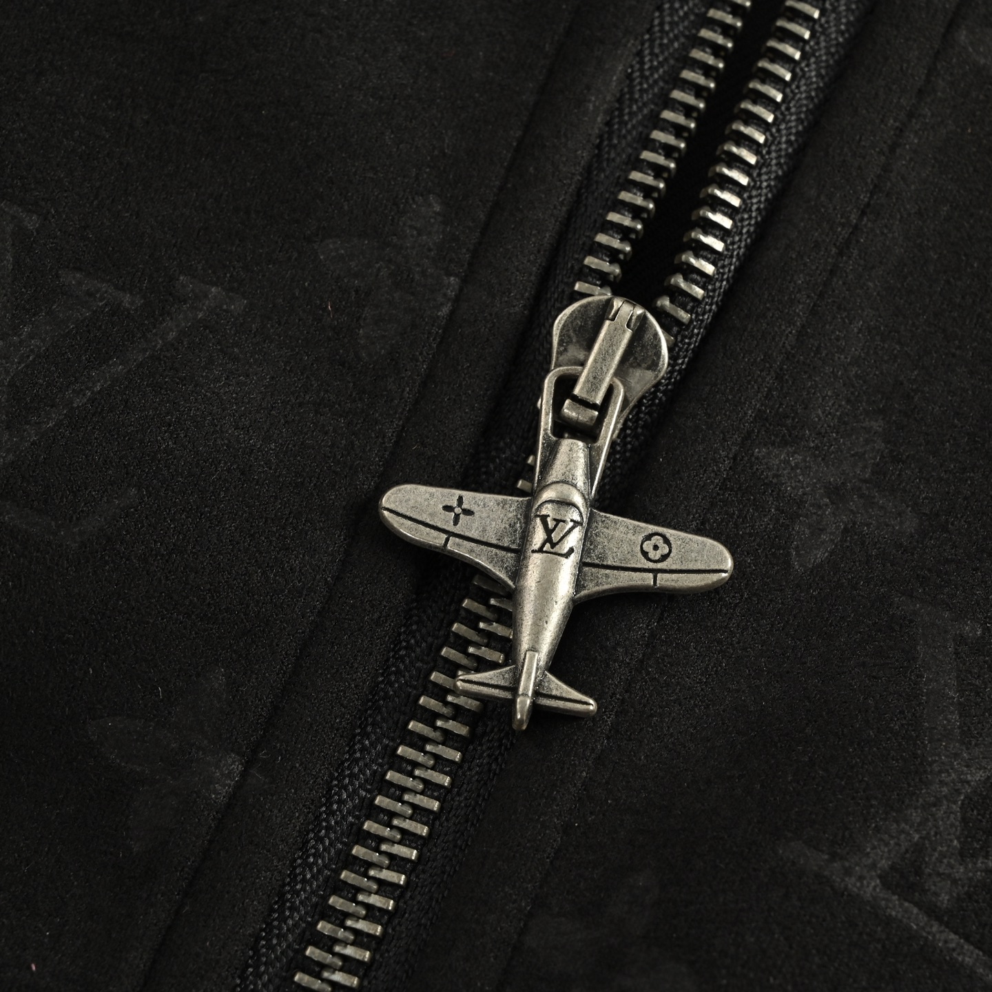 LouisVuitton/路易威登 飞机拉链满印夹克外套