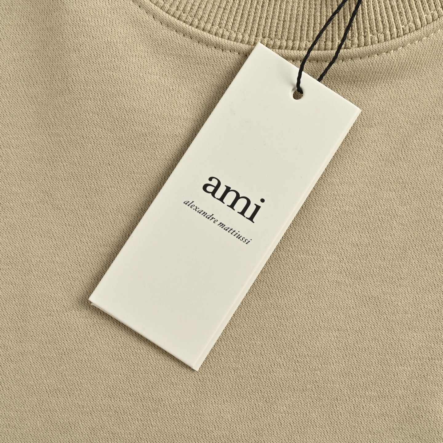 Ami 小爱心刺绣圆领卫衣