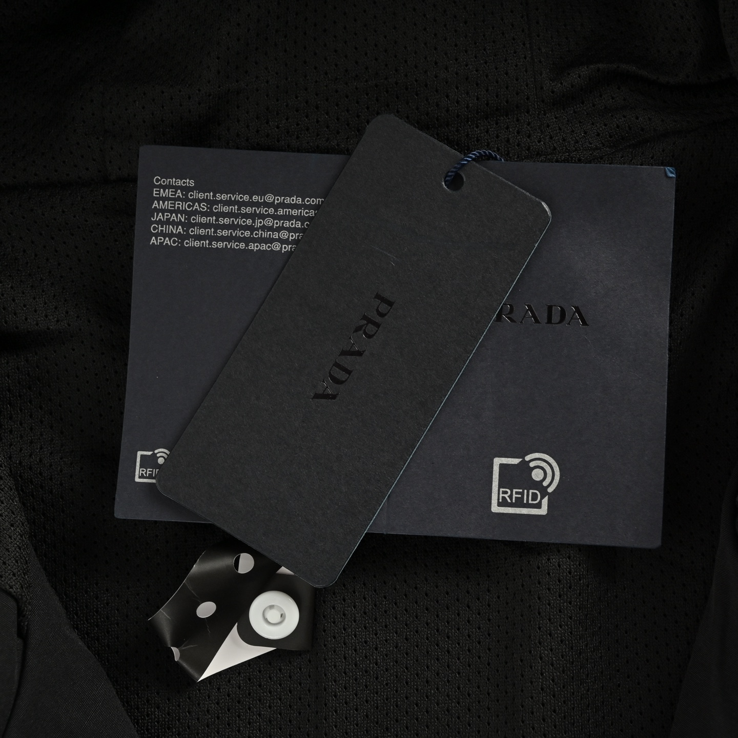Prada/普拉达 字母徽标半拉链连帽外套-High Quatity Cheap Brand wholesale wholesaler seller Clothes Bags handbags Sneakers Top Fashion Clothing Shoes from China Factory Chinese suppliers best Quality Beautiful Price Prada/普拉达 字母徽标半拉链连帽外套