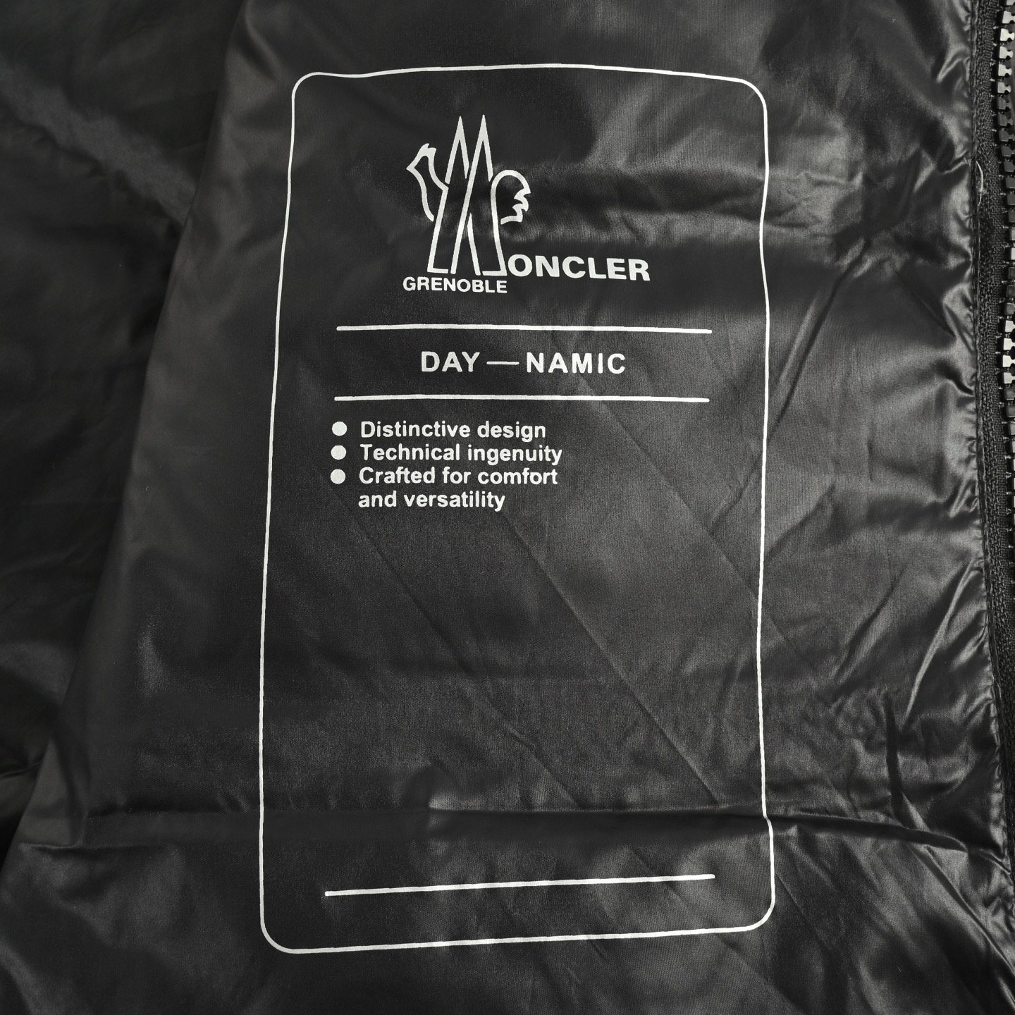Moncler/蒙口 反光标羽绒马甲