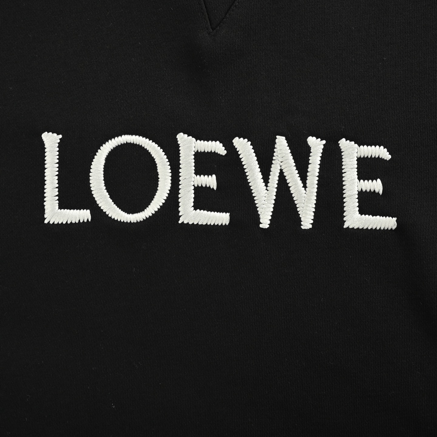 Loewe/罗意威 25Fw 刺绣字母圆领卫衣
