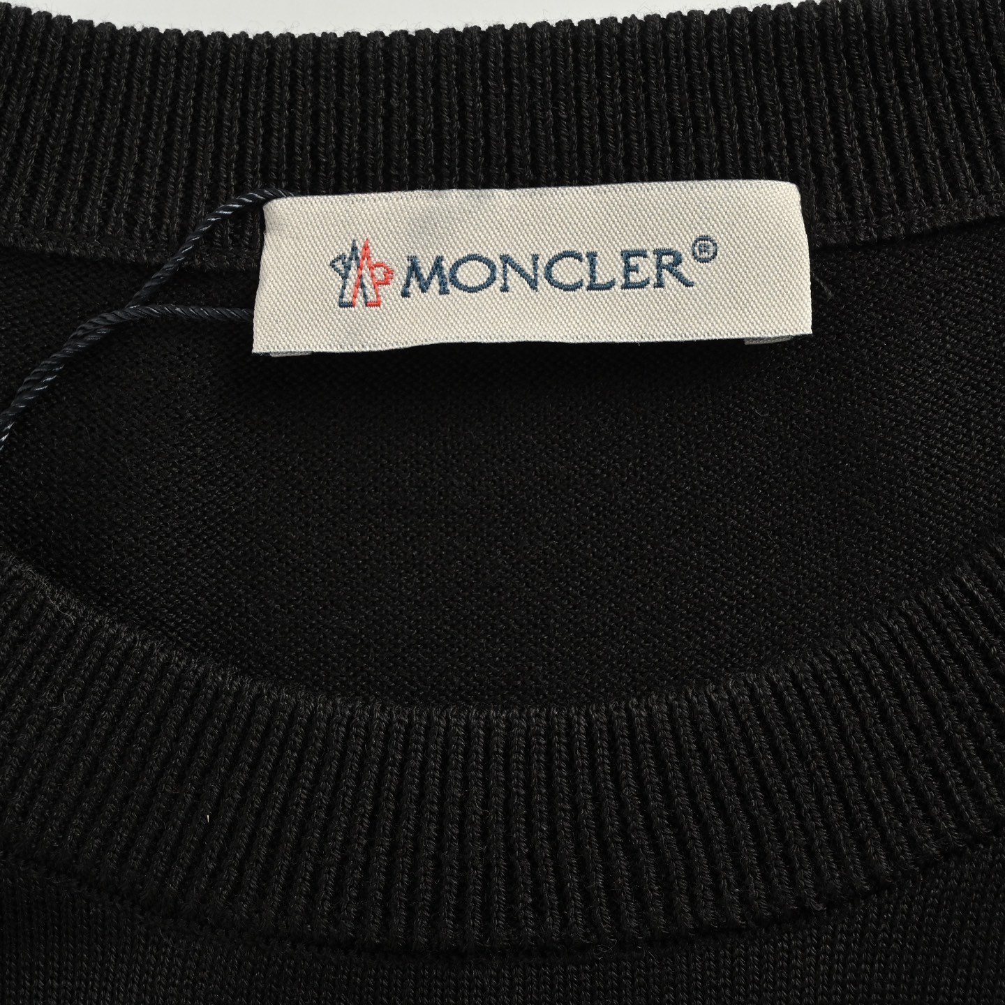 Moncler/蒙口 肩膀条纹桑蚕丝针织毛衣