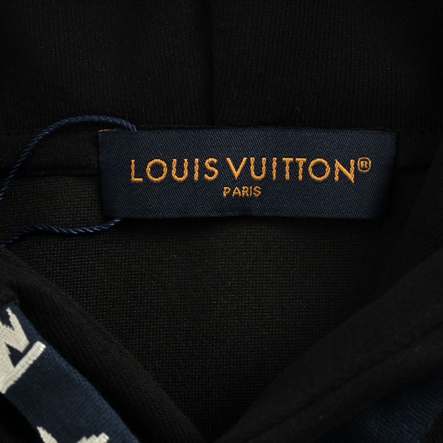 Louis Vuitton/路易威登 25Fw 鲤鱼风景印花连帽卫衣-High Quatity Cheap Brand wholesale wholesaler seller Clothes Bags handbags Sneakers Top Fashion Clothing Shoes from China Factory Chinese suppliers best Quality Beautiful Price Louis Vuitton/路易威登 25Fw 鲤鱼风景印花连帽卫衣