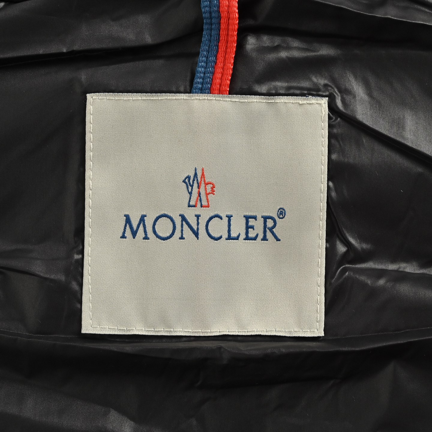 Moncler/蒙口 小标雾面马甲 该款短款派克羽绒-莆田鞋,莆田鞋货源,高仿鞋,高仿鞋货源,安福档口,莆田高仿鞋,莆田鞋批发,高仿鞋批发,莆田高仿运动鞋,高仿运动鞋,莆田运动鞋 Moncler/蒙口 小标雾面马甲 该款短款派克羽绒
