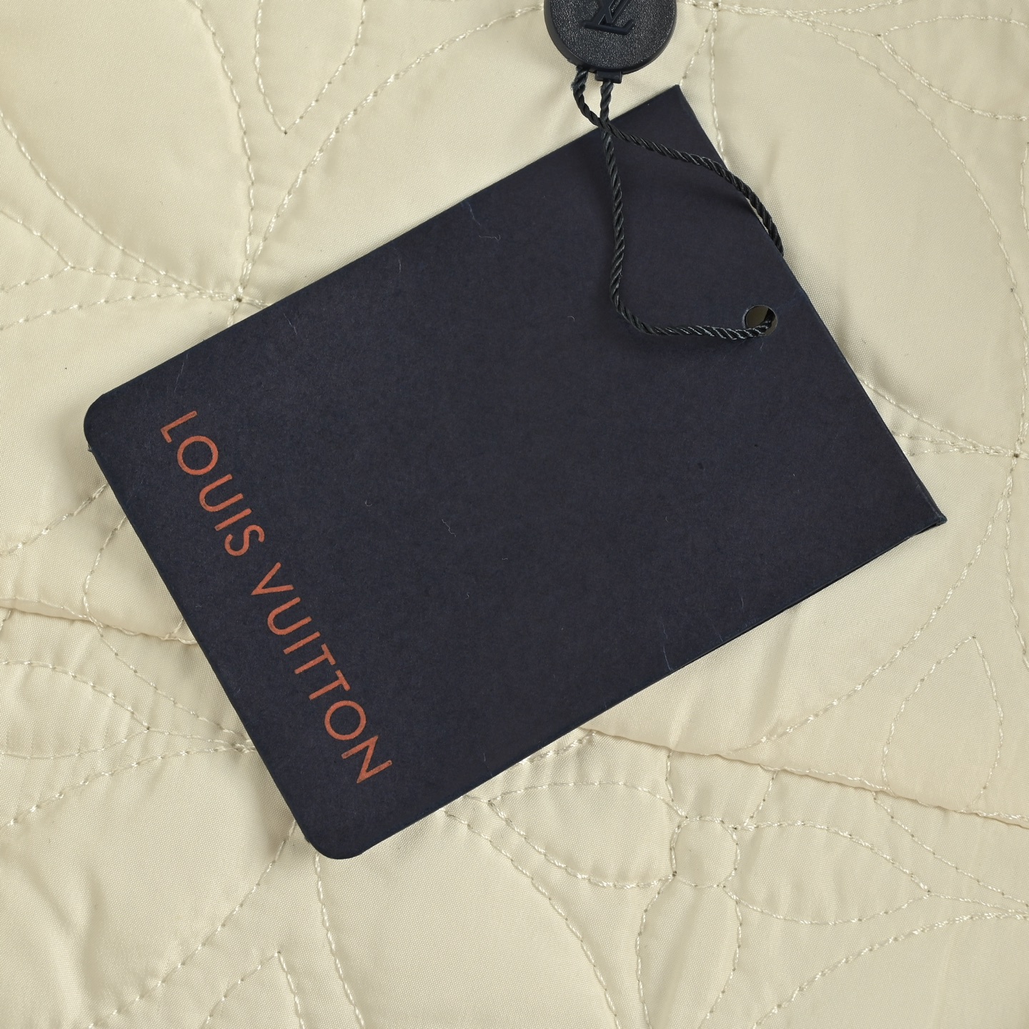 Louis Vuitton/路易威登 25Fw 毛领拼接羊毛棉服外套-Chinese wholesaler seller Clothes Bags handbags wholesale Shoes High Quatity wholesaler seller Cheap Sneakers from China Factory Chinese suppliers china wholesale clothing wholesaler seller Louis Vuitton/路易威登 25Fw 毛领拼接羊毛棉服外套