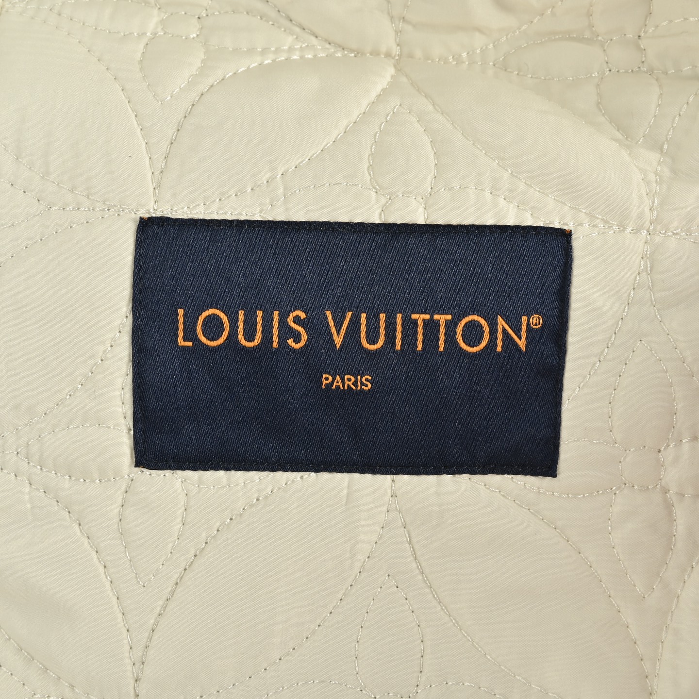 Louis Vuitton/路易威登 25Fw 毛领拼接羊毛棉服外套-Chinese wholesaler seller Clothes Bags handbags wholesale Shoes High Quatity wholesaler seller Cheap Sneakers from China Factory Chinese suppliers china wholesale clothing wholesaler seller Louis Vuitton/路易威登 25Fw 毛领拼接羊毛棉服外套