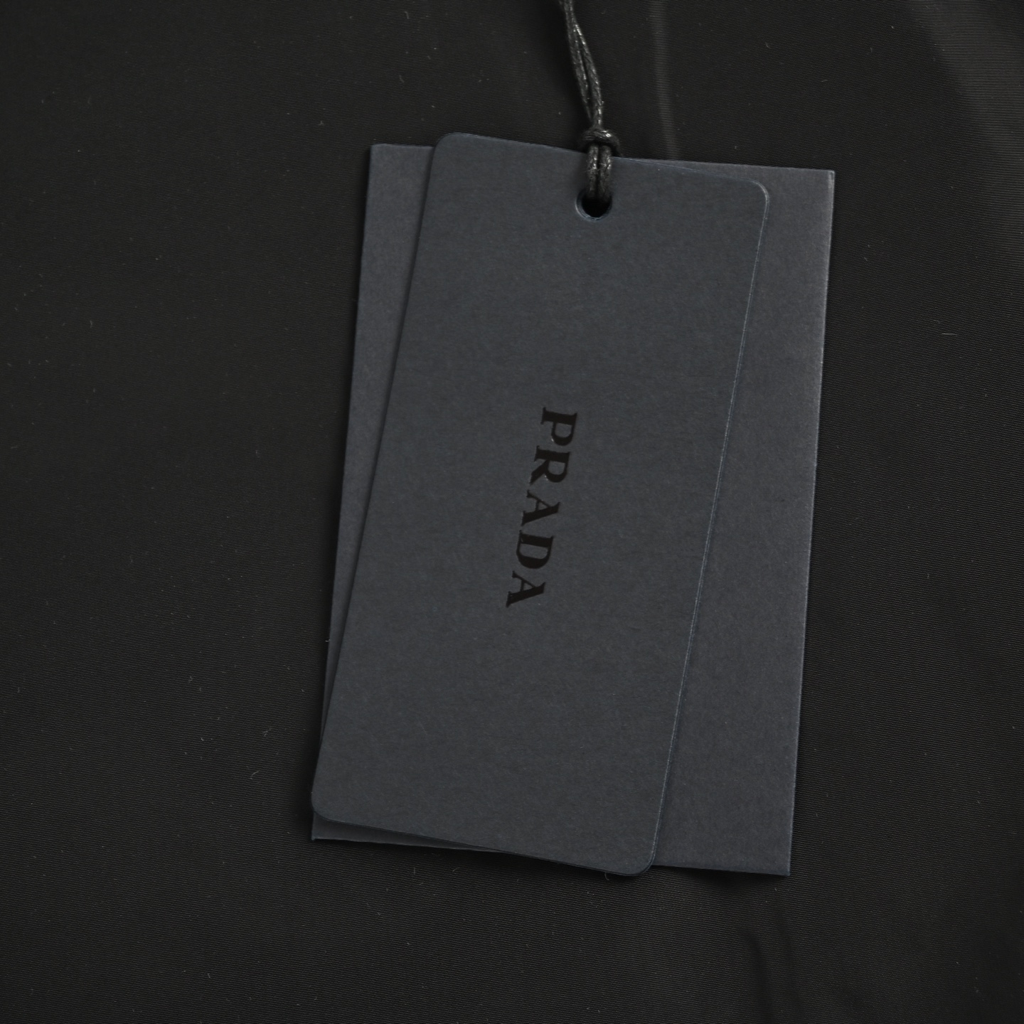 Prada/普拉达 再生尼龙轻薄棉服外套 Prada/普拉达 再生尼龙轻薄棉服外套