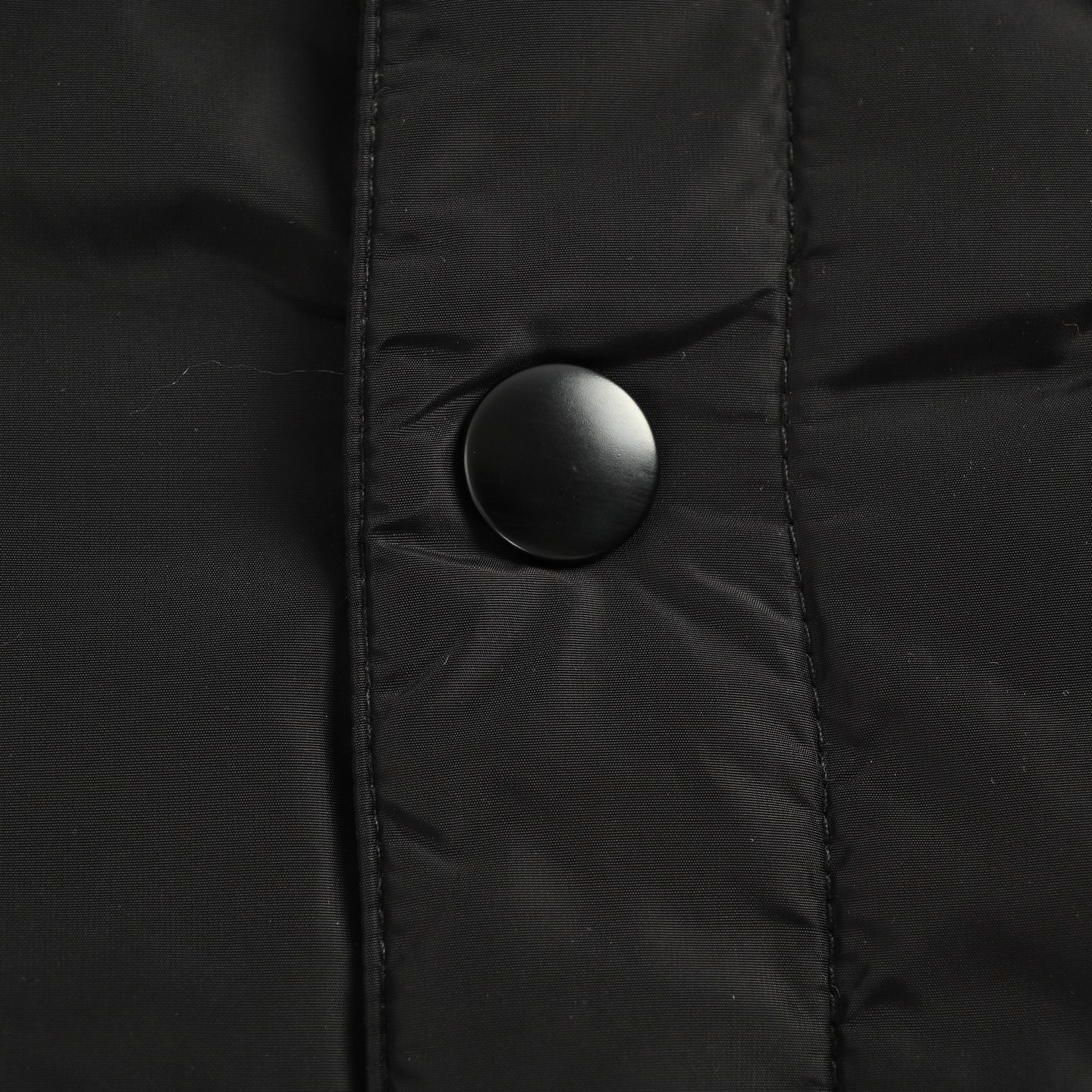 Prada/普拉达 再生尼龙轻薄棉服外套 Prada/普拉达 再生尼龙轻薄棉服外套