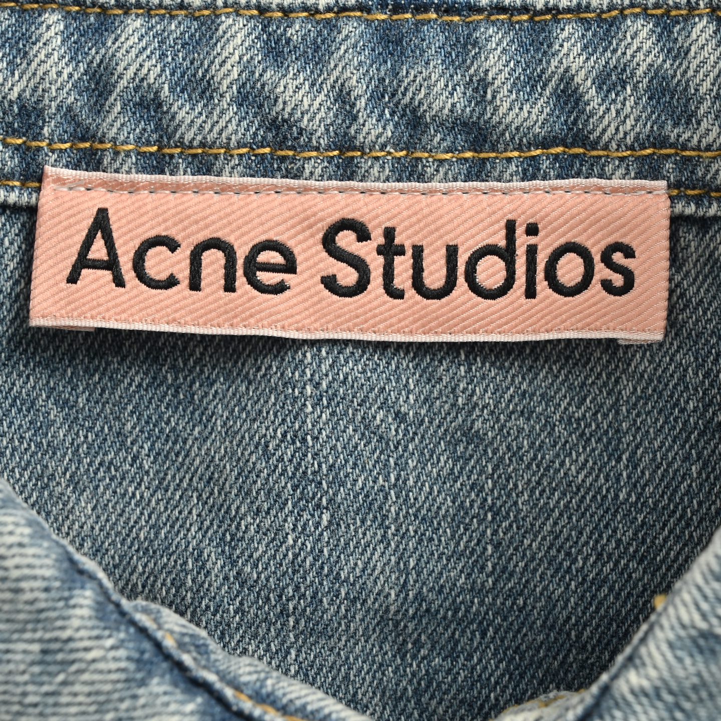 Acne Studios 牛仔徽标做旧泼墨牛仔衬衫外套