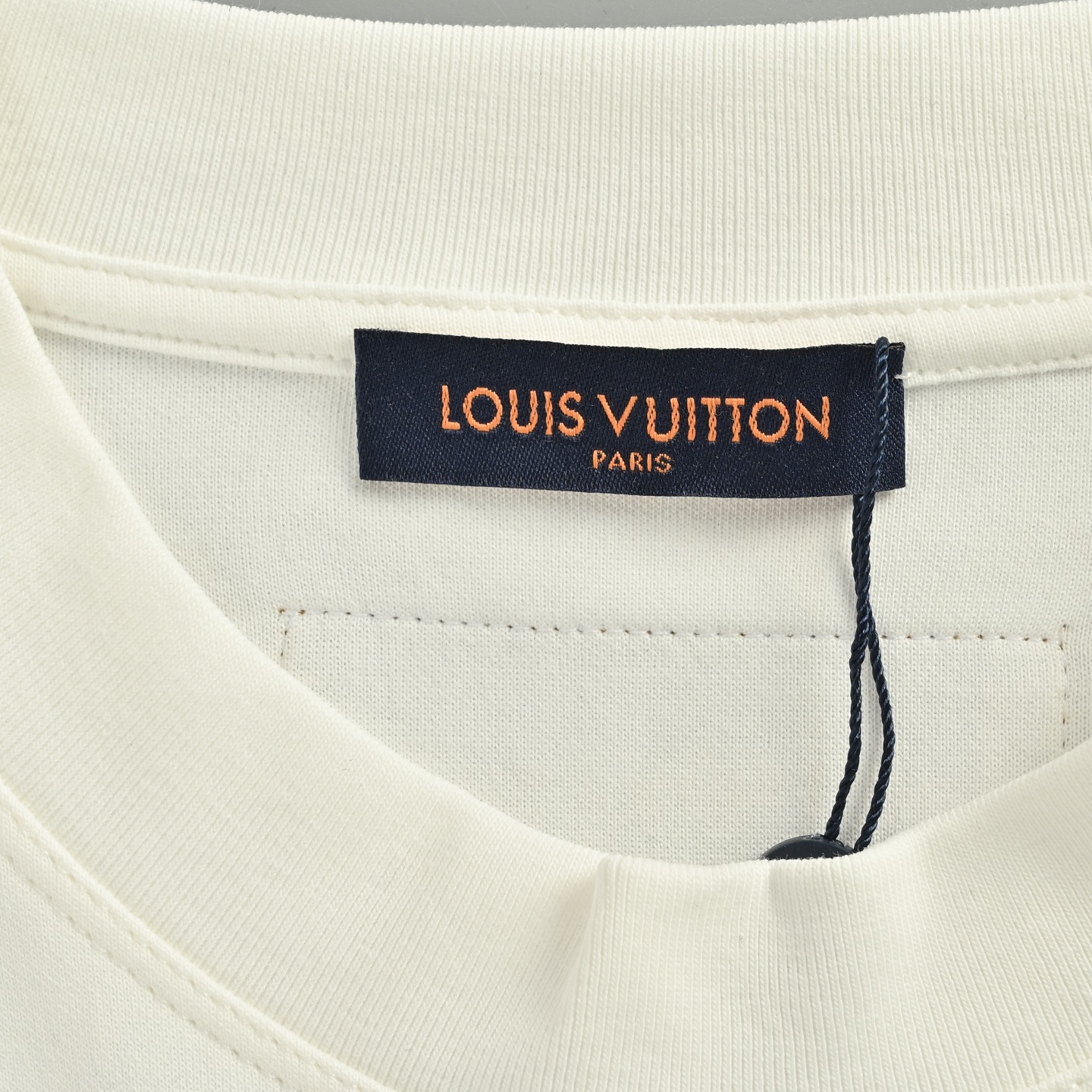 Louis Vuitton/路易威登 25Fw 大logo串珠刺绣长袖T恤 定织定染 水洗柔滑长绒棉