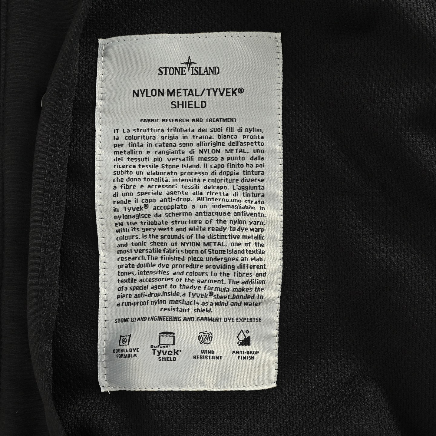 Stone Island/石头岛 纯色单排连帽外套 新款防晒 防风夹克外套 Stone Island/石头岛 纯色单排连帽外套 新款防晒 防风夹克外套