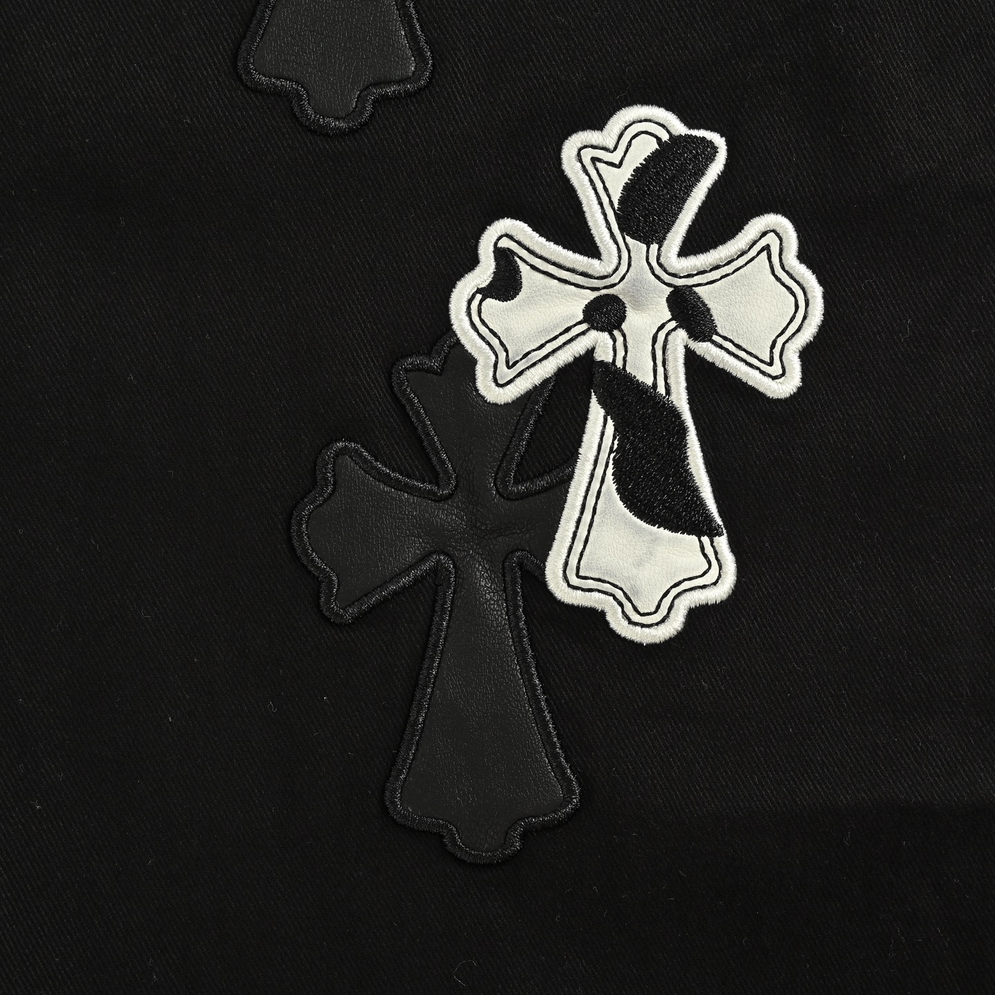 Chrome Hearts/克罗心 压皮十字架贴布刺绣长裤 Chrome Hearts/克罗心 压皮十字架贴布刺绣长裤