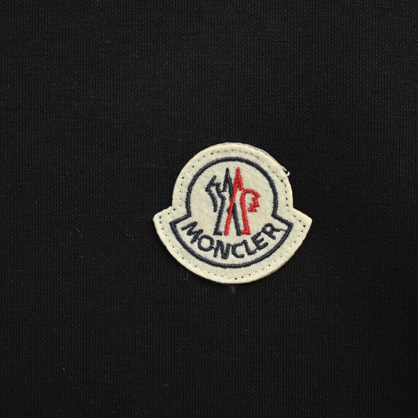 Moncler/蒙口 25ss 经典小标logo圆领太空棉卫衣