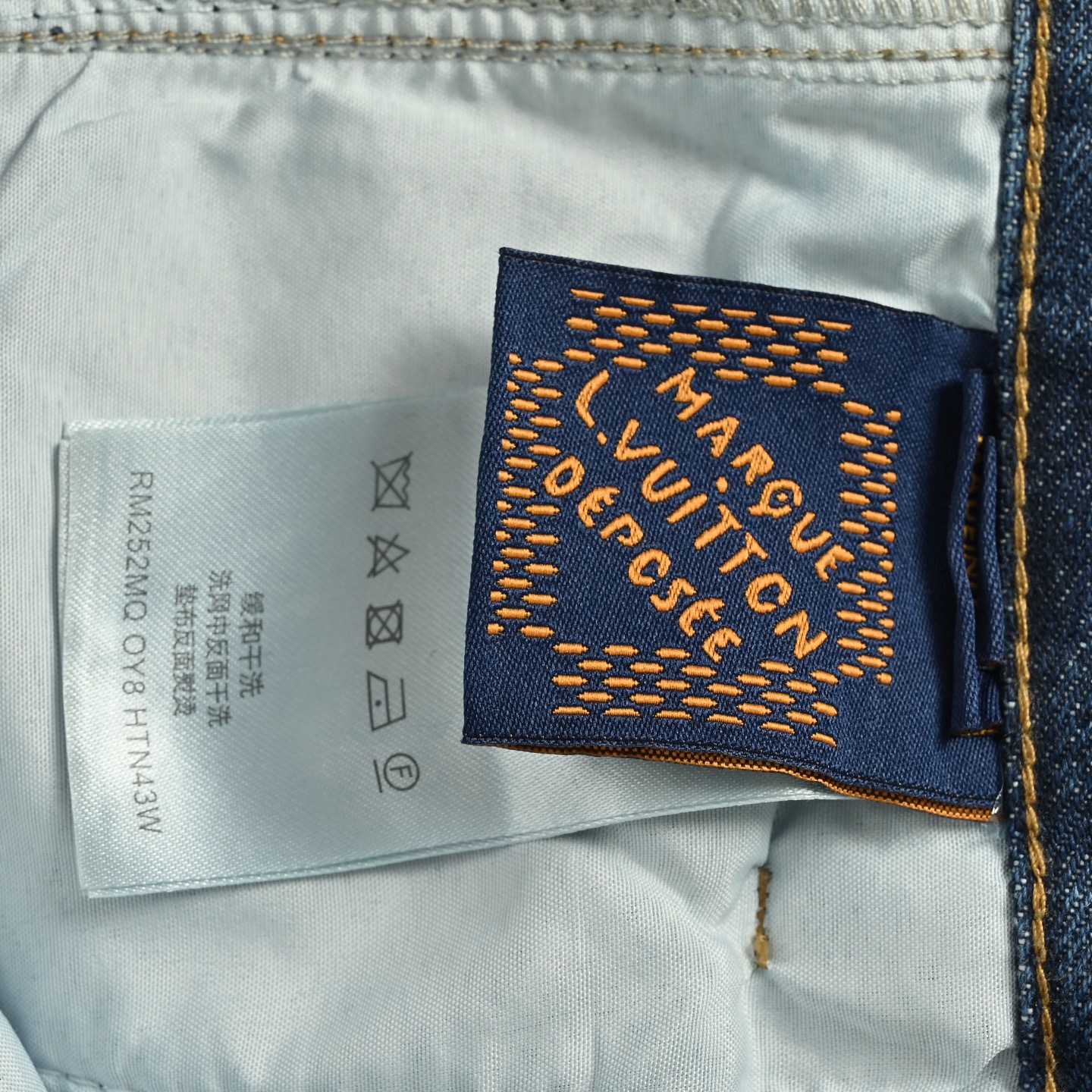 Louis Vuitton/路易威登 大花工装侧口袋套装牛仔裤-Chinese wholesaler seller Clothes Bags handbags wholesale Shoes High Quatity wholesaler seller Cheap Sneakers from China Factory Chinese suppliers china wholesale clothing wholesaler seller Louis Vuitton/路易威登 大花工装侧口袋套装牛仔裤