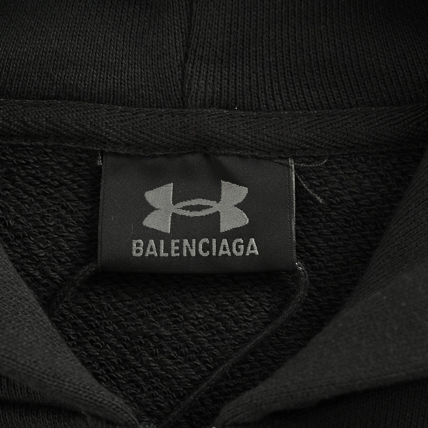 Balenciaga/巴黎世家 安德玛联名刺绣拉链连帽外套
