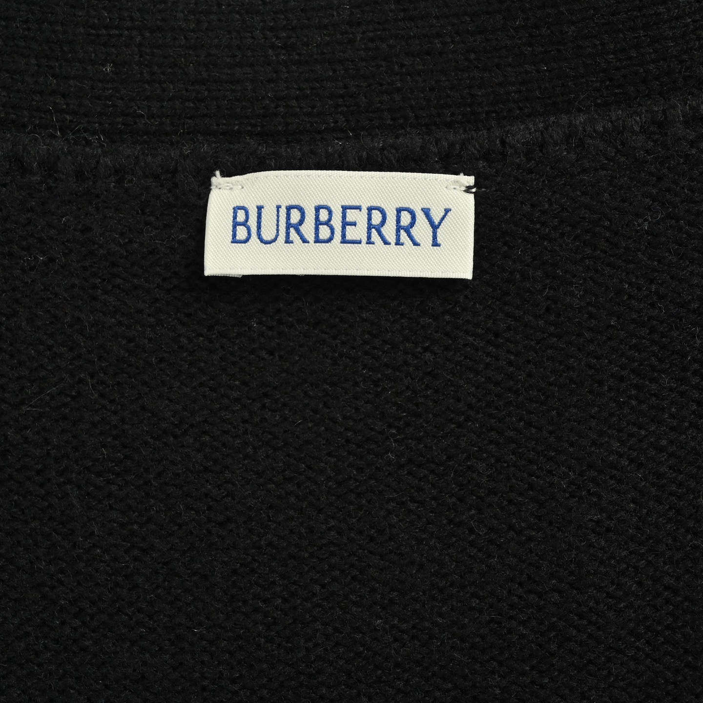 Burberry/巴宝莉 格纹战马贴布开衫毛衣