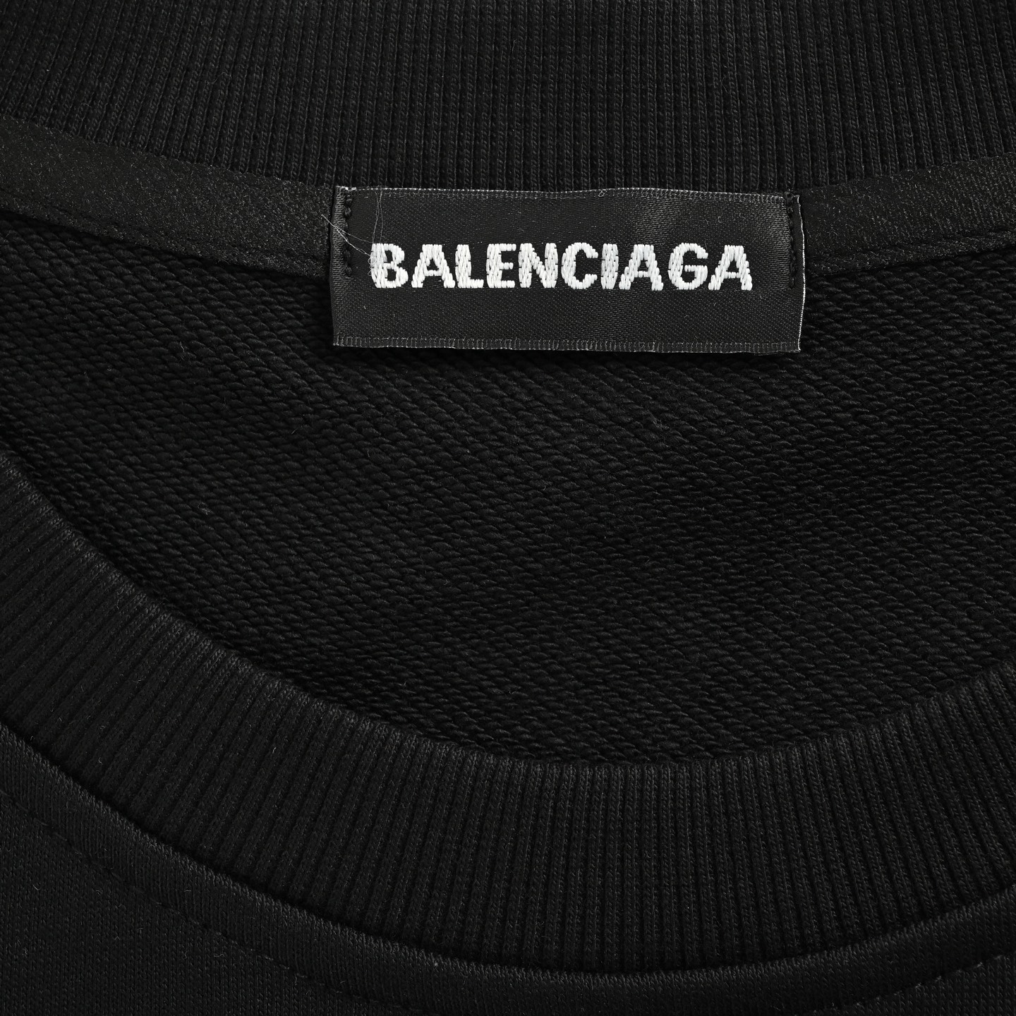 Balenciaga/巴黎世家 25Fw 圆环印花圆领卫衣