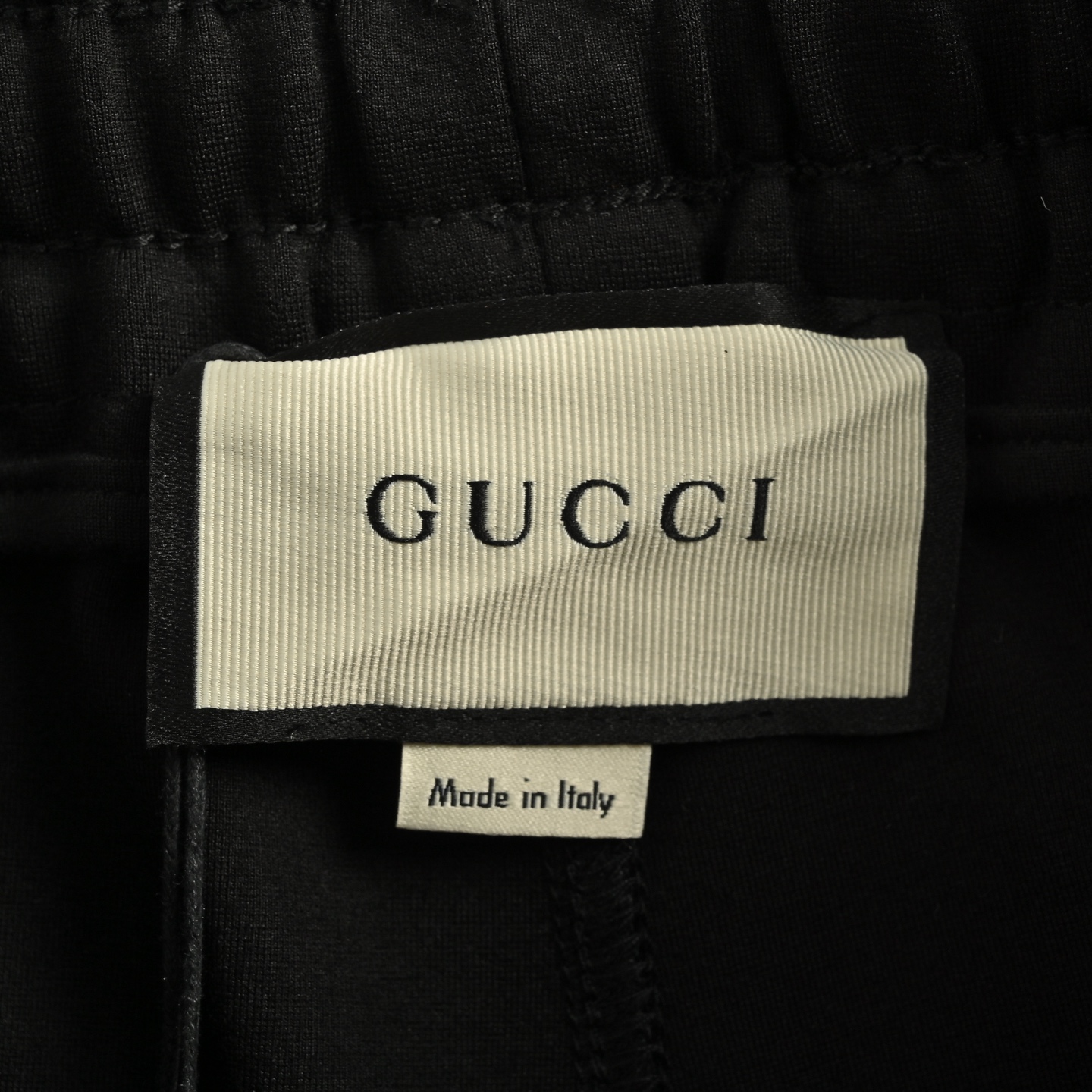Gucci/古驰 25Fw 侧边织带字母长裤-Chinese wholesaler seller Clothes Bags handbags wholesale Shoes High Quatity wholesaler seller Cheap Sneakers from China Factory Chinese suppliers china wholesale clothing wholesaler seller Gucci/古驰 25Fw 侧边织带字母长裤