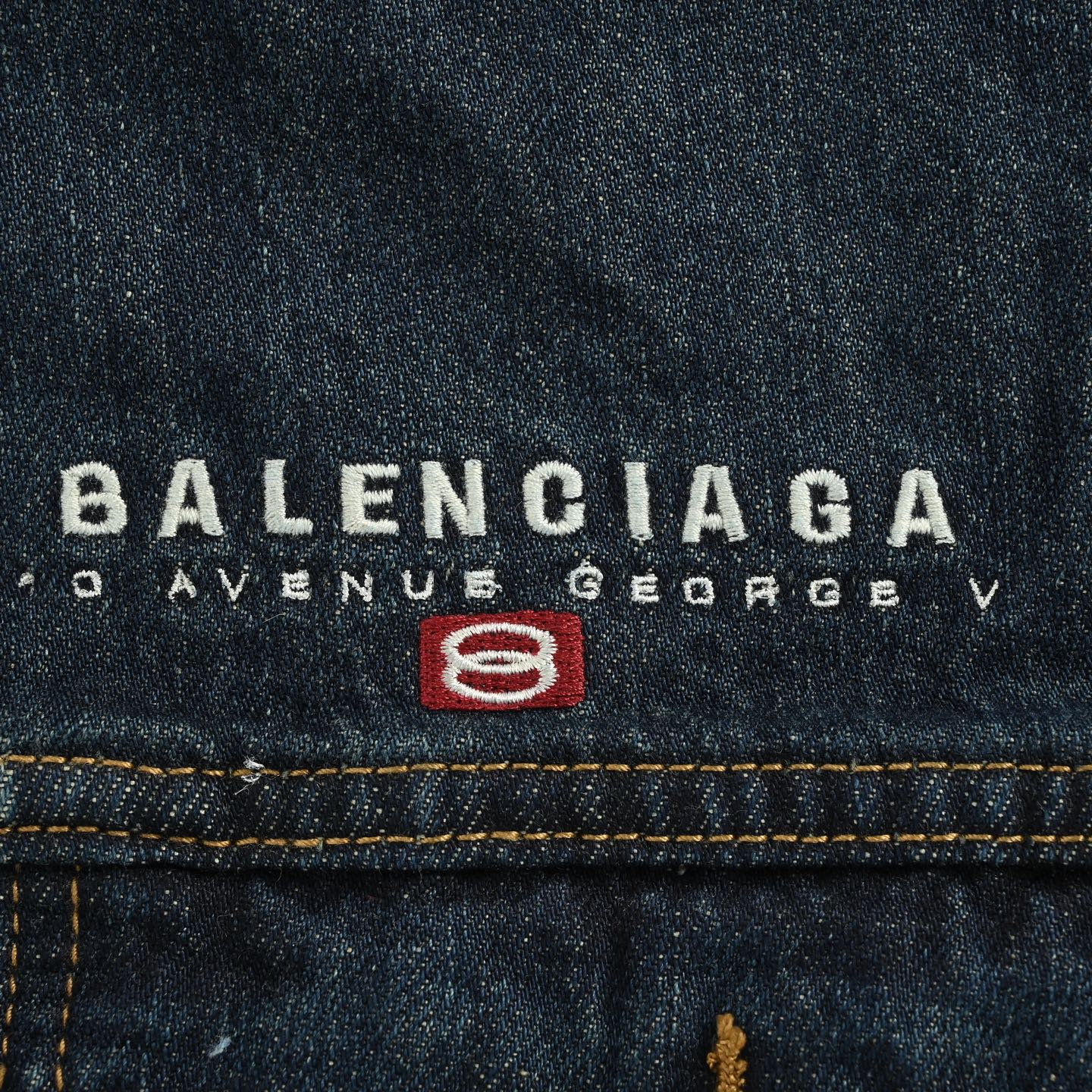 Balenciaga/巴黎世家 25Fw 刺绣字母假两件连帽牛仔外套-High Quatity Cheap Brand wholesale wholesaler seller Clothes Bags handbags Sneakers Top Fashion Clothing Shoes from China Factory Chinese suppliers best Quality Beautiful Price Balenciaga/巴黎世家 25Fw 刺绣字母假两件连帽牛仔外套