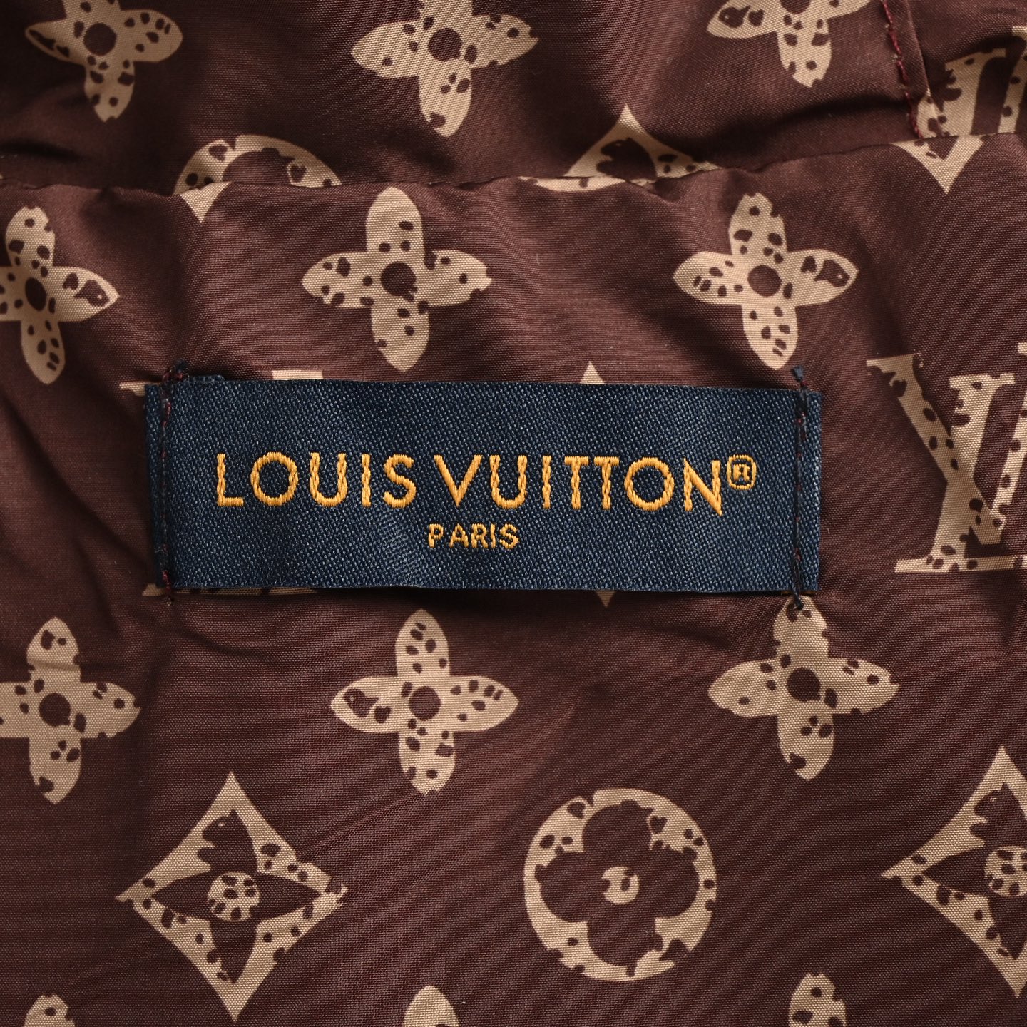 Louis Vuitton/路易威登 内里老花满印拼接风衣拉链外套-Chinese wholesaler seller Clothes Bags handbags wholesale Shoes High Quatity wholesaler seller Cheap Sneakers from China Factory Chinese suppliers china wholesale clothing wholesaler seller Louis Vuitton/路易威登 内里老花满印拼接风衣拉链外套